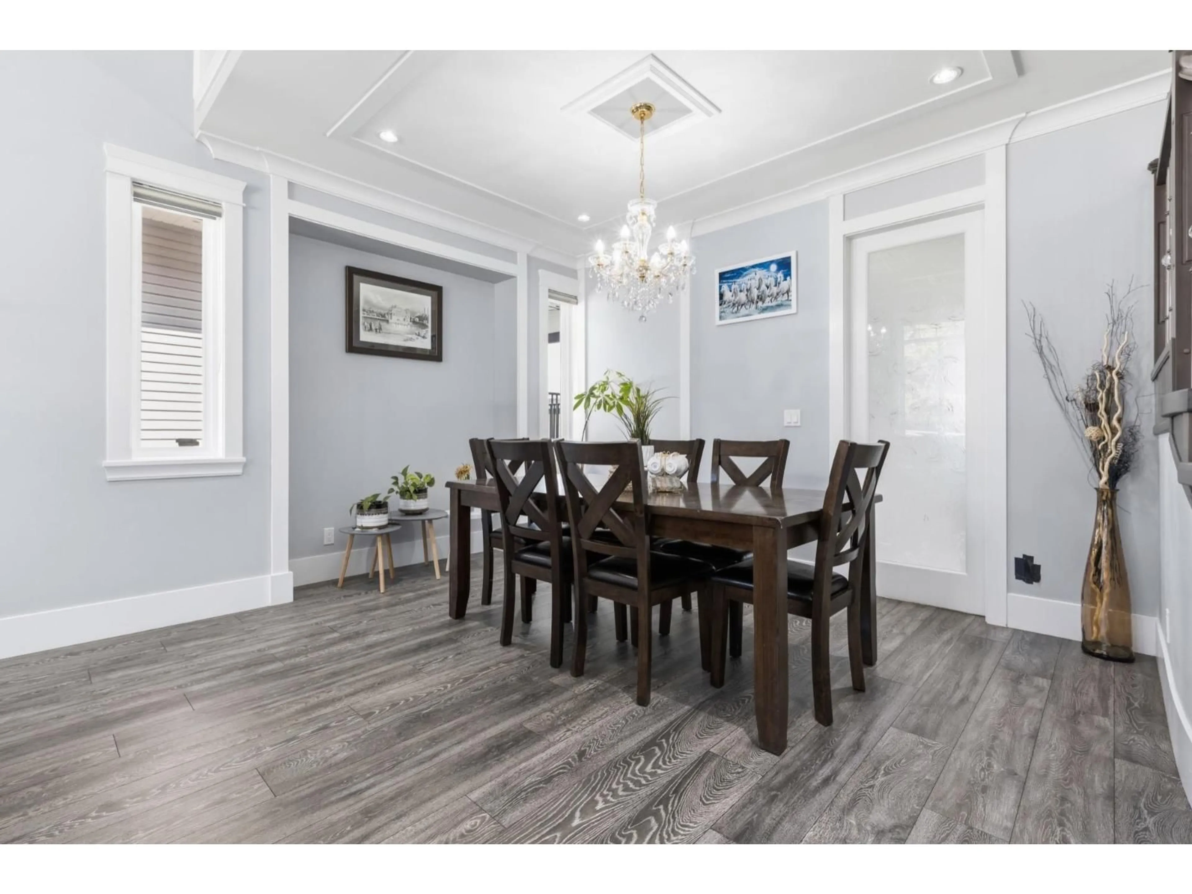 Dining room, wood/laminate floor for 5430 188 STREET, Surrey British Columbia V3S6R4