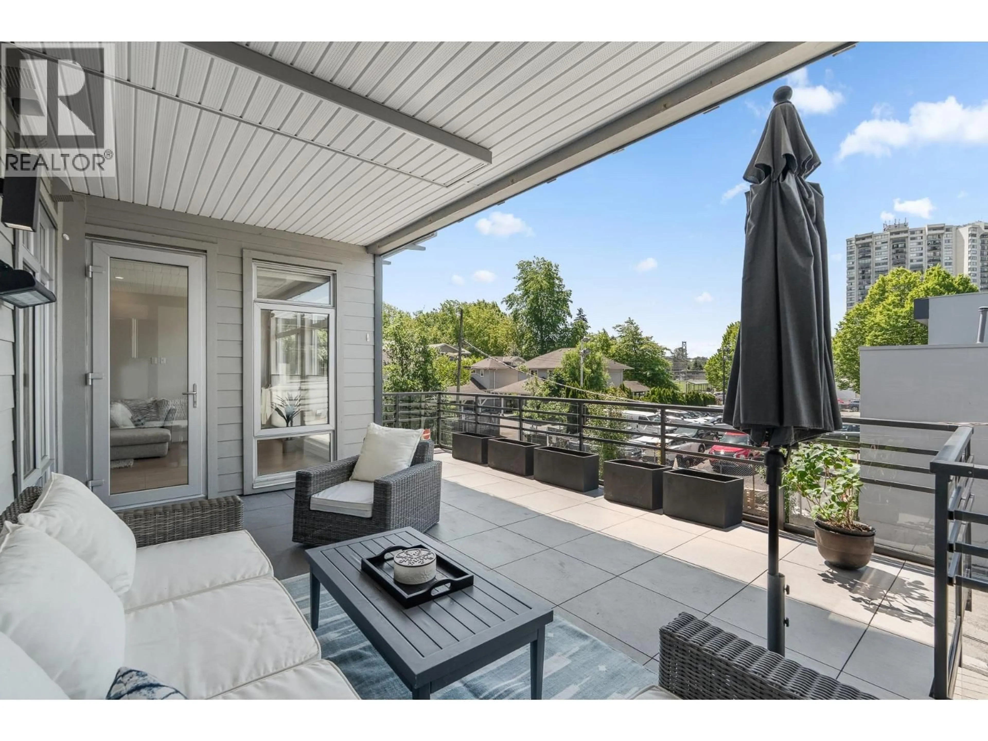 Patio, unknown for 206 - 1591 BOWSER AVENUE, North Vancouver British Columbia V7P2Y4