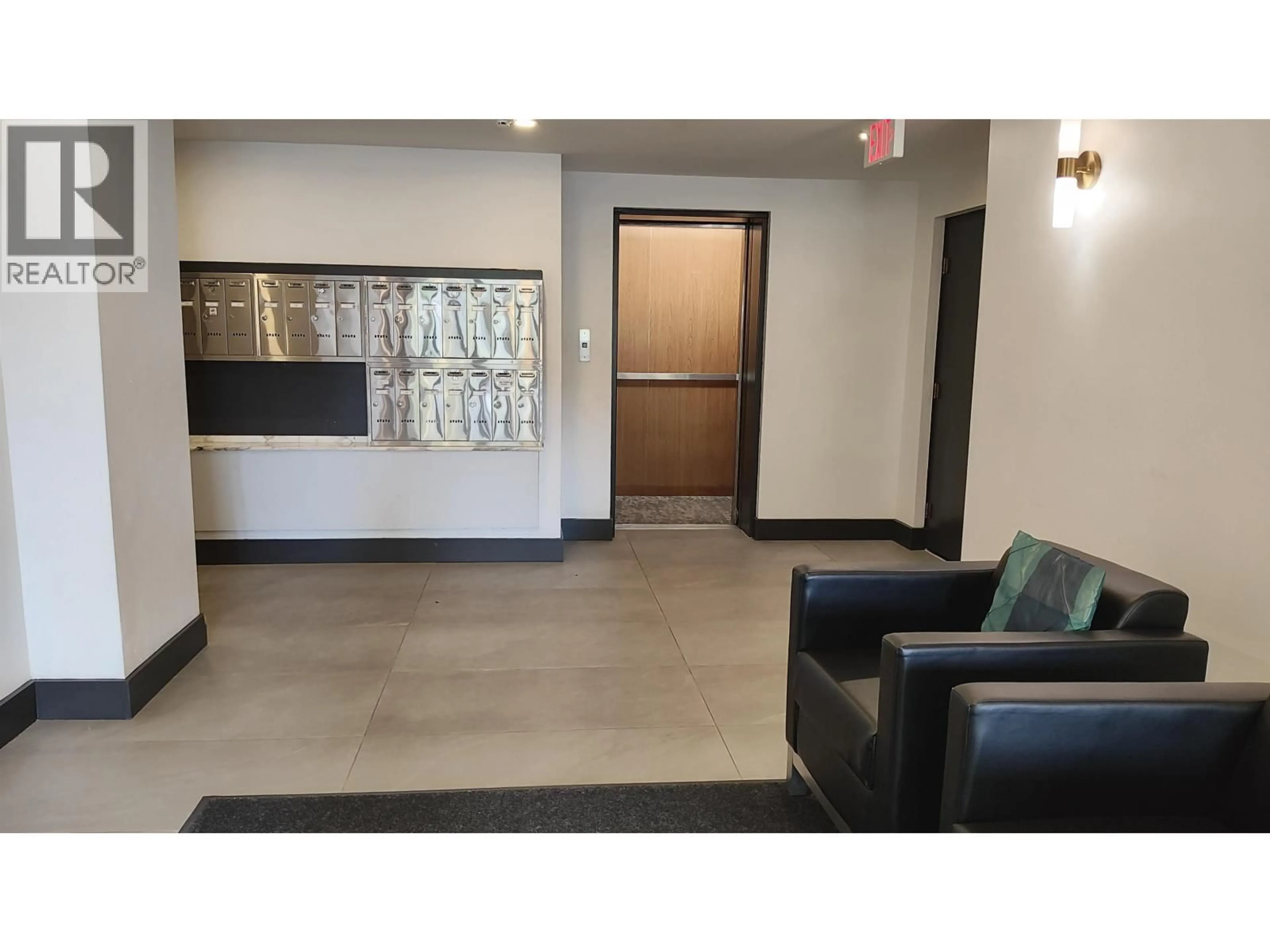 Lobby for 202 - 1933 5TH AVENUE, Vancouver British Columbia V6J1P6