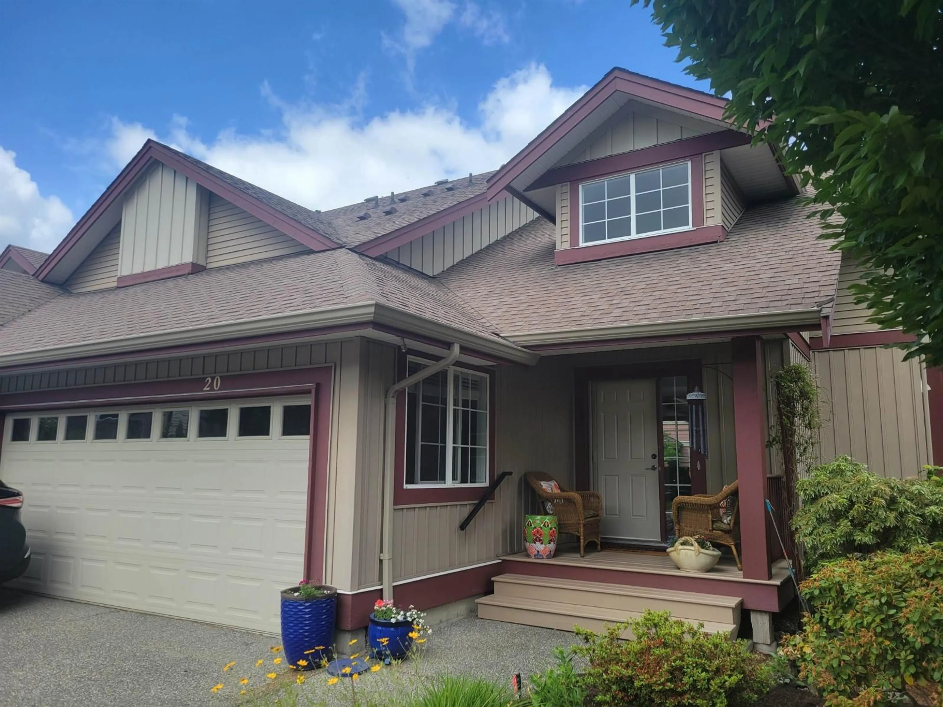 Home with vinyl exterior material, street for 20 - 45545 TAMIHI WAY, Chilliwack British Columbia V2R0G2