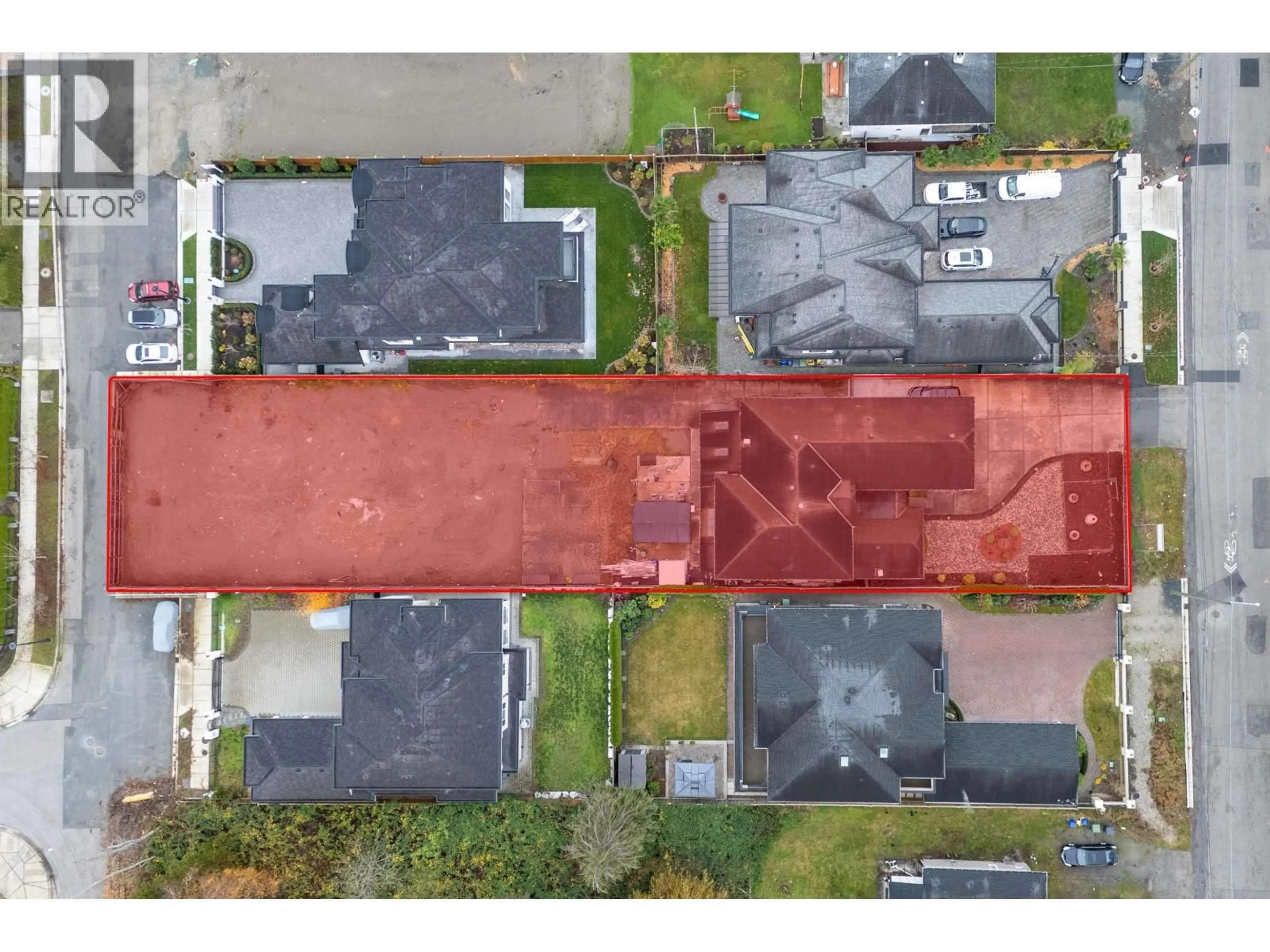 A pic from outside/outdoor area/front of a property/back of a property/a pic from drone, street for 7560 ASH STREET, Richmond British Columbia V6Y2S1