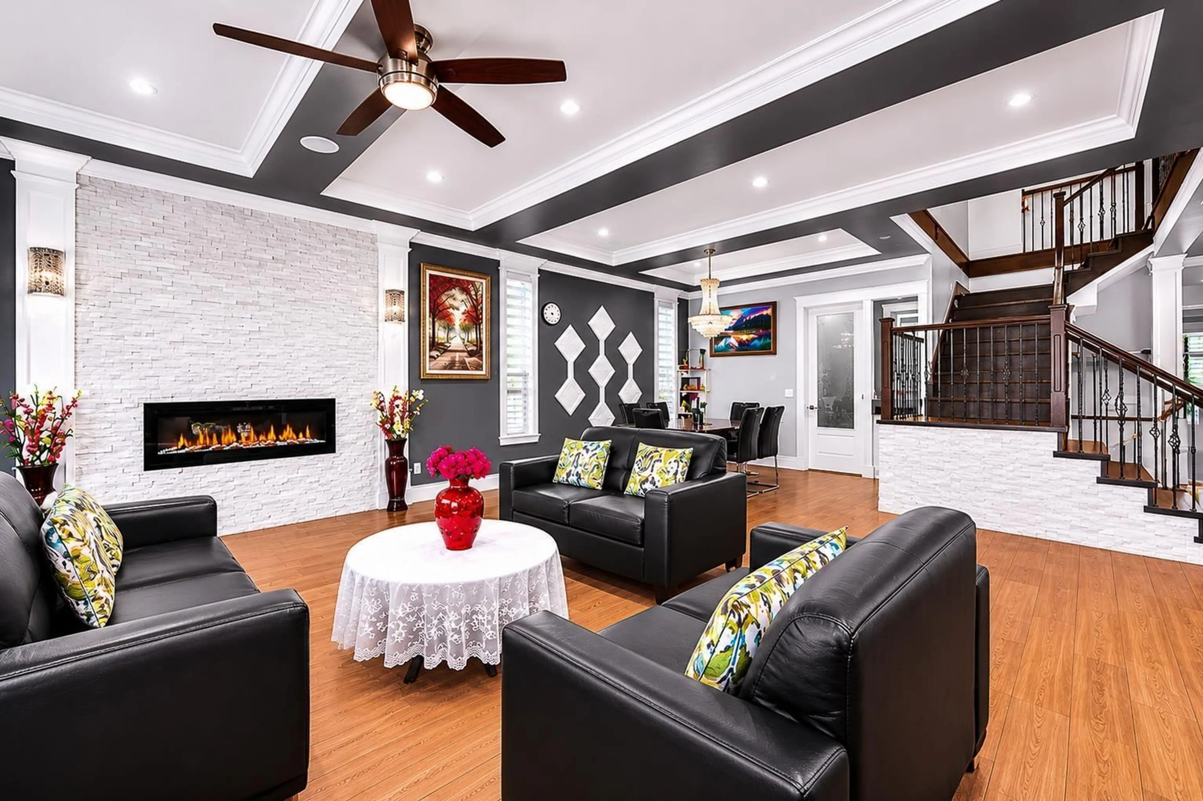 Living room with furniture, unknown for 6560 124 STREET, Surrey British Columbia V3W1P7