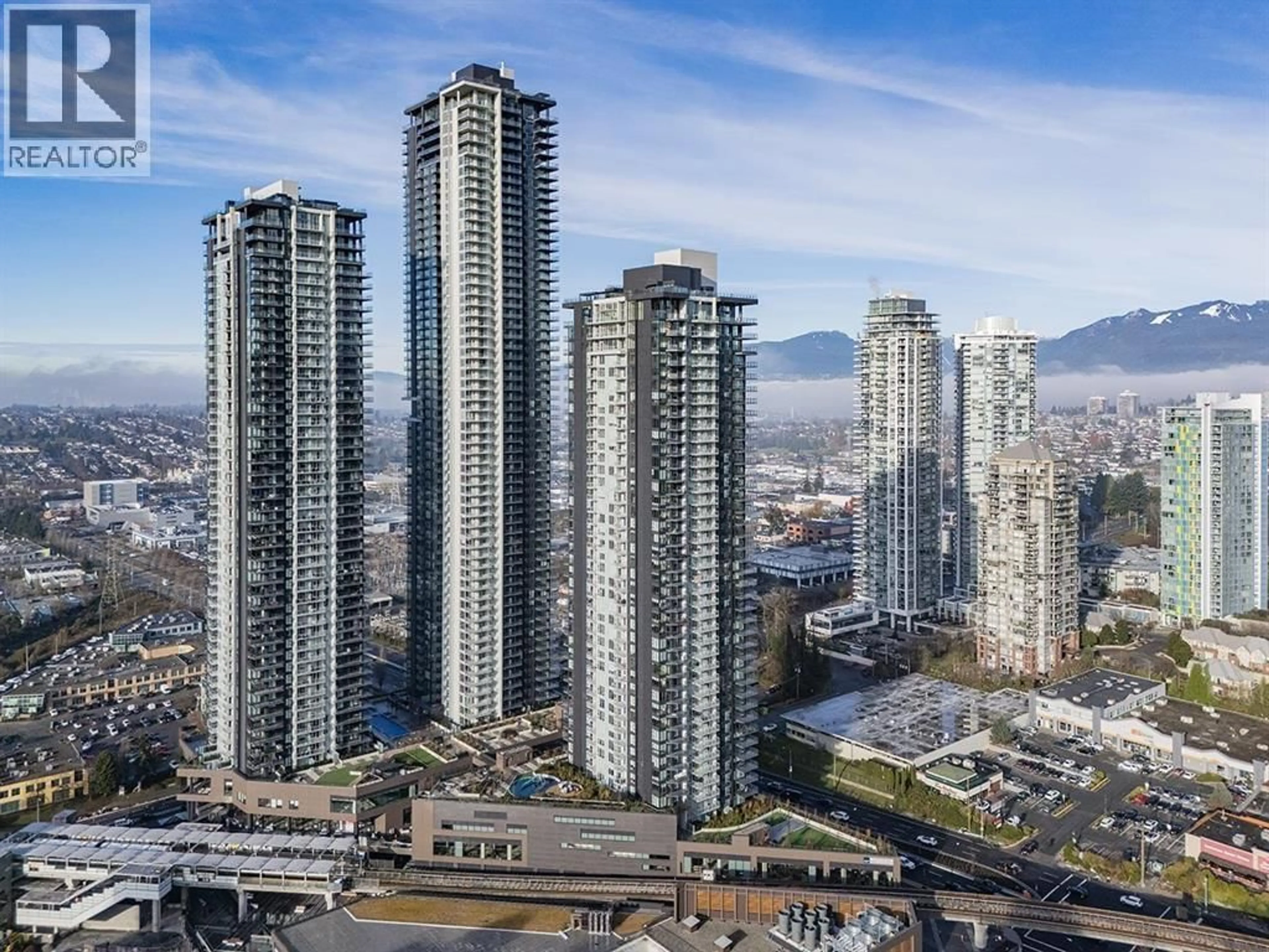 A pic from outside/outdoor area/front of a property/back of a property/a pic from drone, city buildings view from balcony for 3202 - 2108 GILMORE AVENUE, Burnaby British Columbia V5C0N8