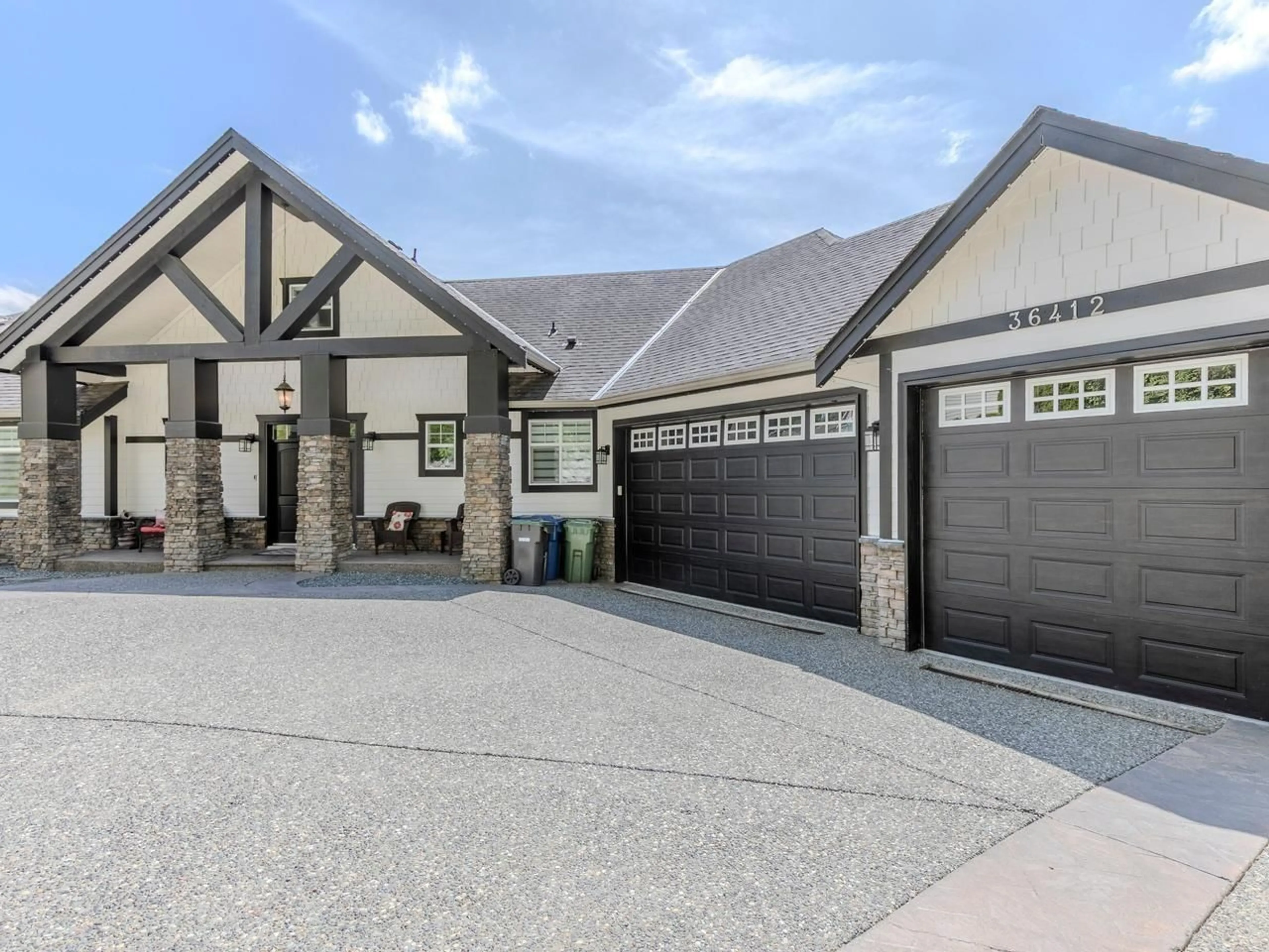 Unknown for 36412 CARNARVON COURT, Abbotsford British Columbia V3G3G4
