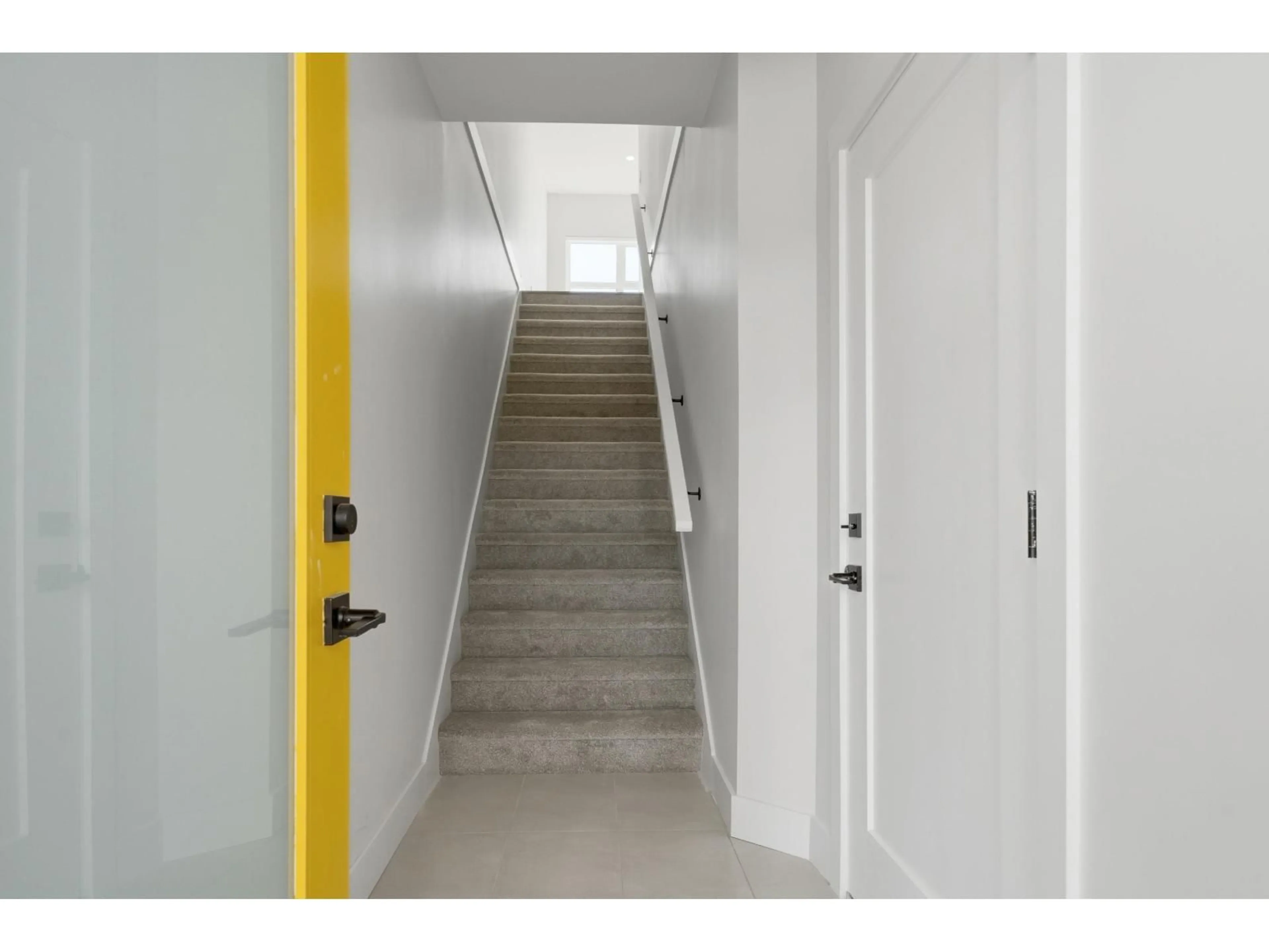 Indoor foyer for 21 - 177 175A STREET, Surrey British Columbia V3Z1L1