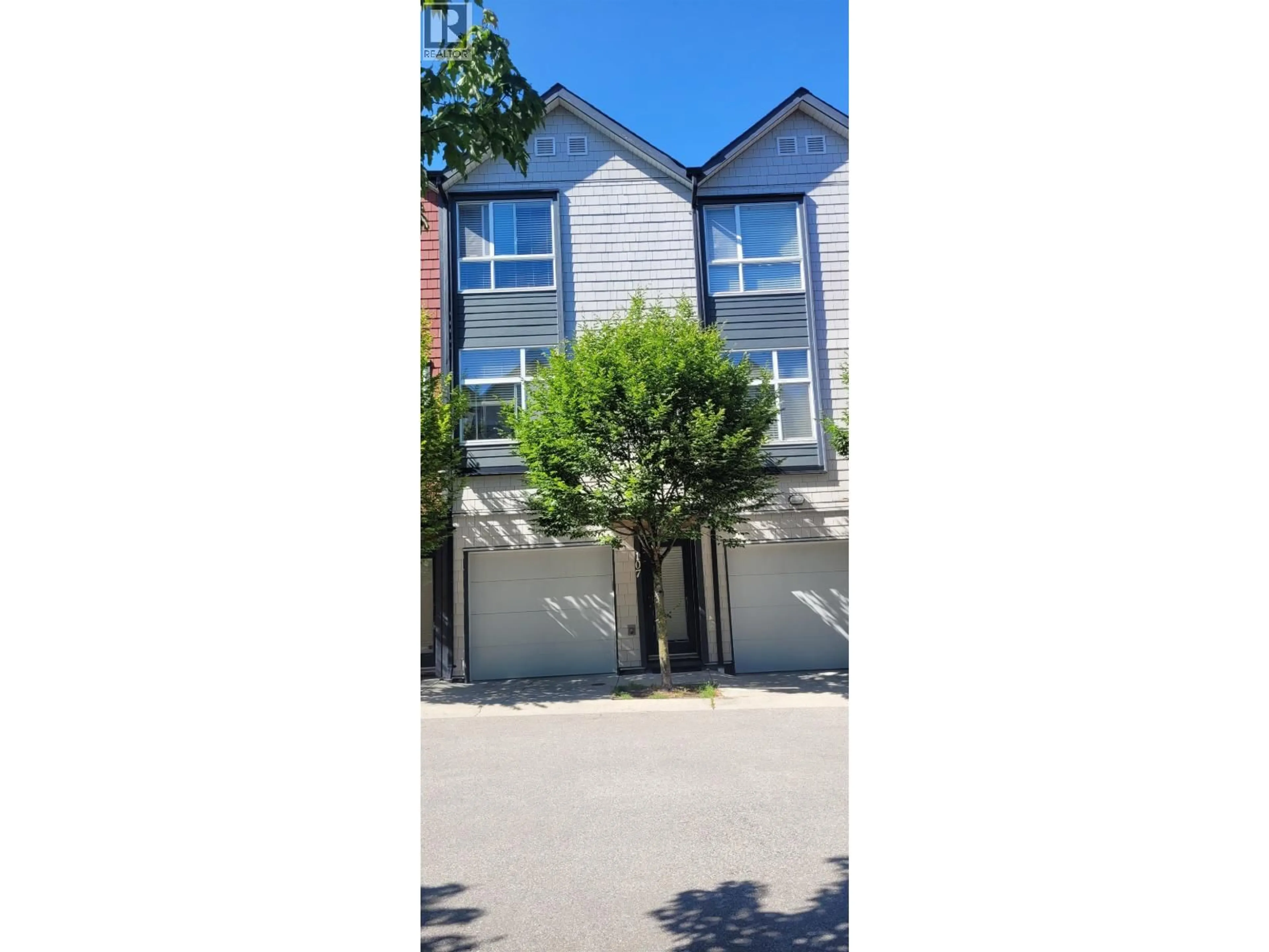 A pic from outside/outdoor area/front of a property/back of a property/a pic from drone, street for 107 - 7533 GILLEY AVENUE, Burnaby British Columbia V5J0E8