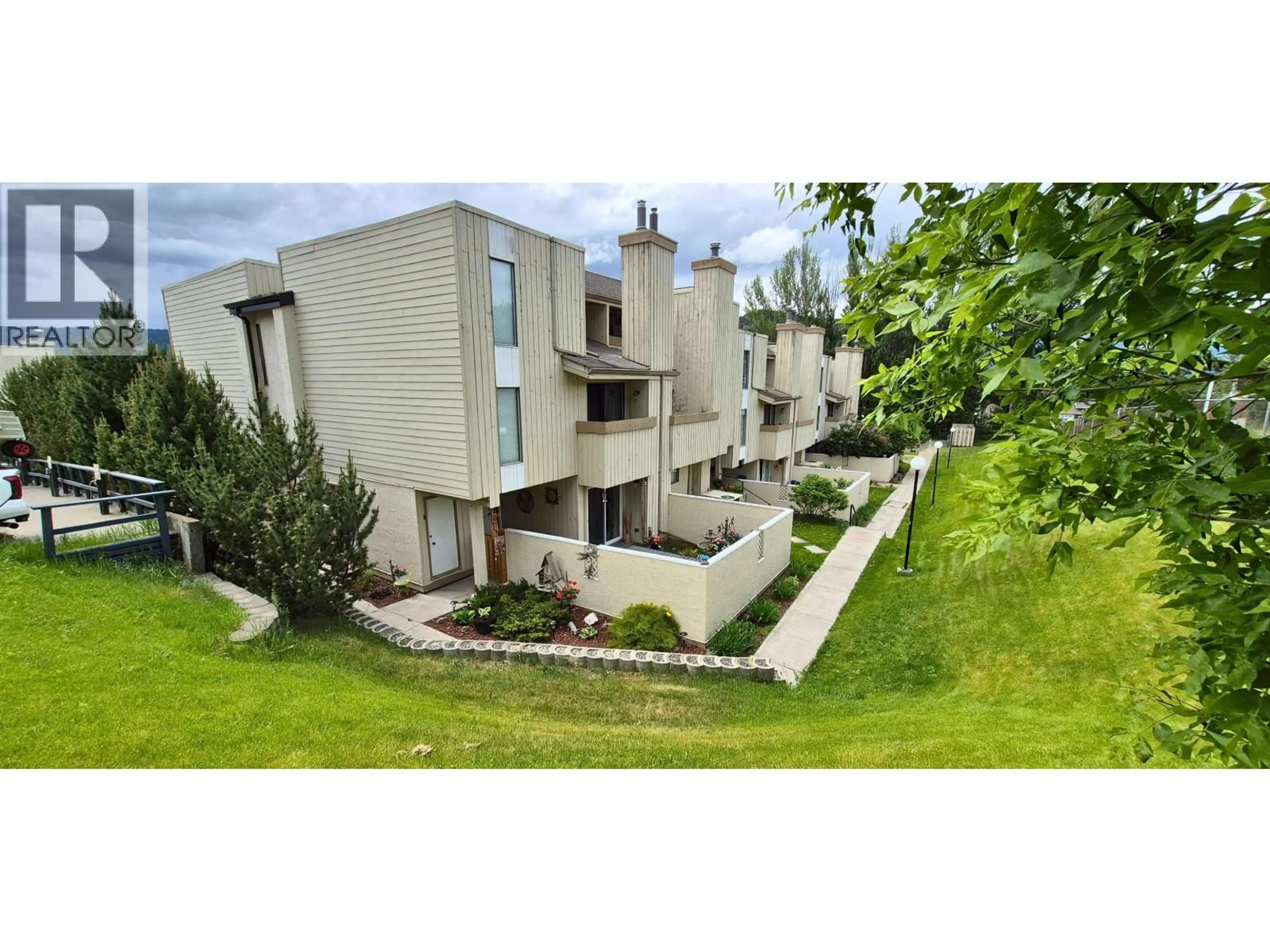 A pic from outside/outdoor area/front of a property/back of a property/a pic from drone, unknown for 26 - 800 2ND AVENUE, Williams Lake British Columbia V2G4C4