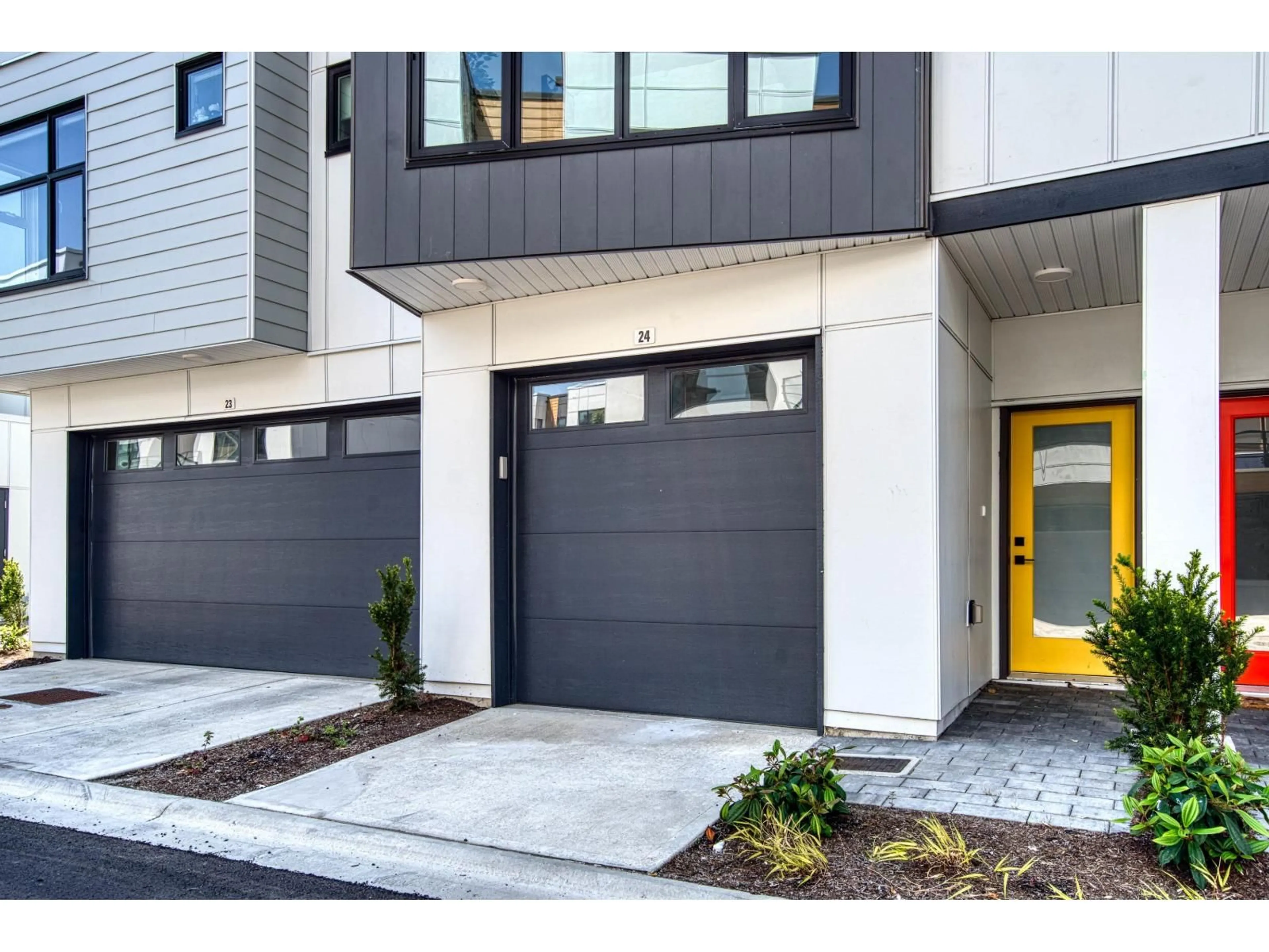 Unknown for 24 - 177 175A STREET, Surrey British Columbia V3Z1L1
