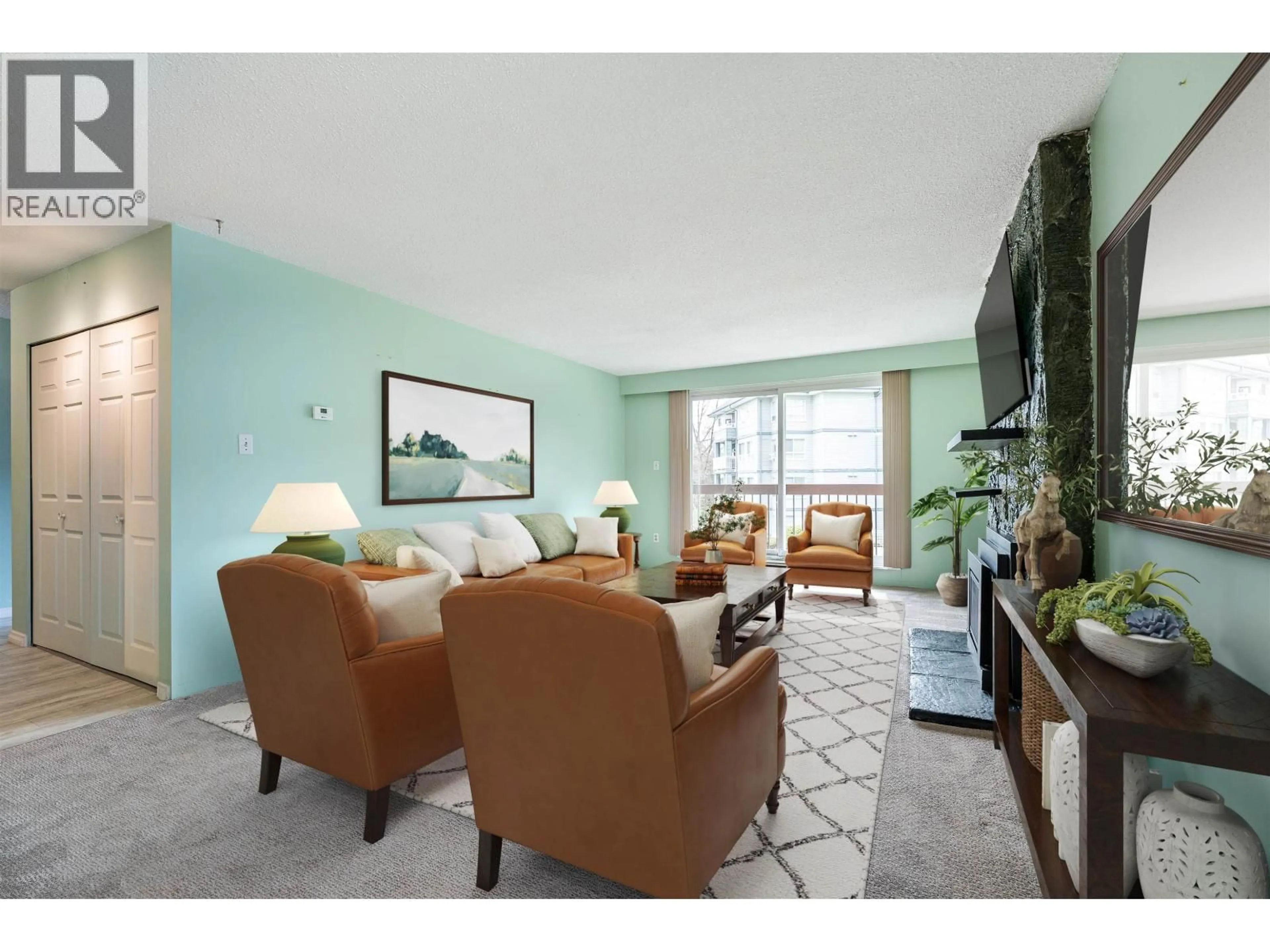 Living room with furniture, unknown for 213 - 2381 BURY AVENUE, Port Coquitlam British Columbia V3C1Z9