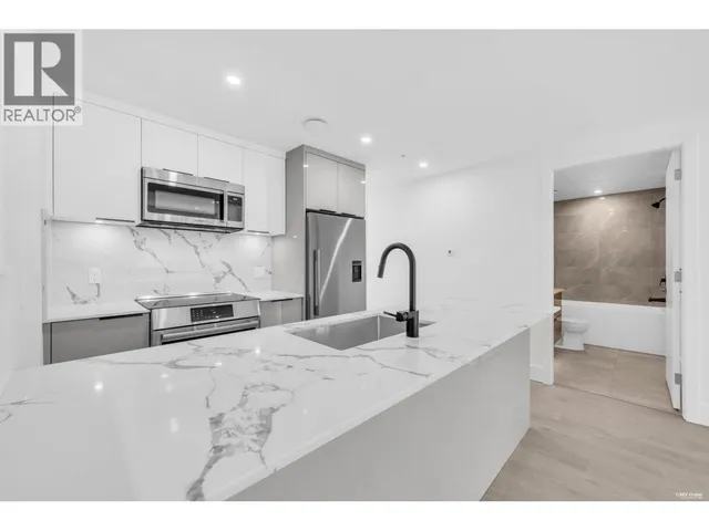 2260 1ST AVENUE, Vancouver