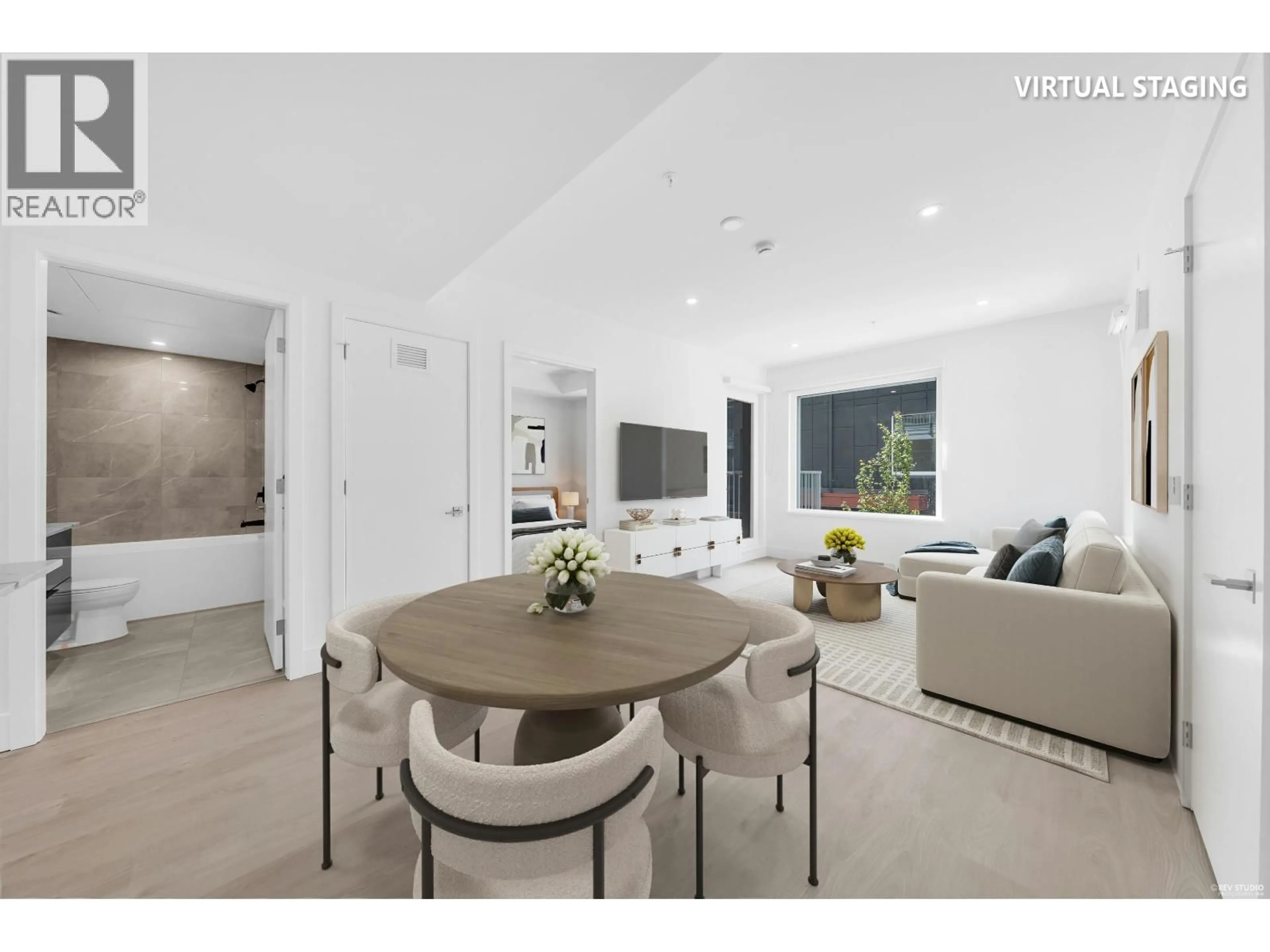 Living room with furniture, unknown for 2260 1ST AVENUE, Vancouver British Columbia V5N1B6