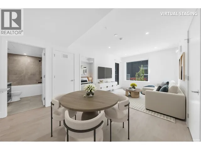 2260 1ST AVENUE, Vancouver 5