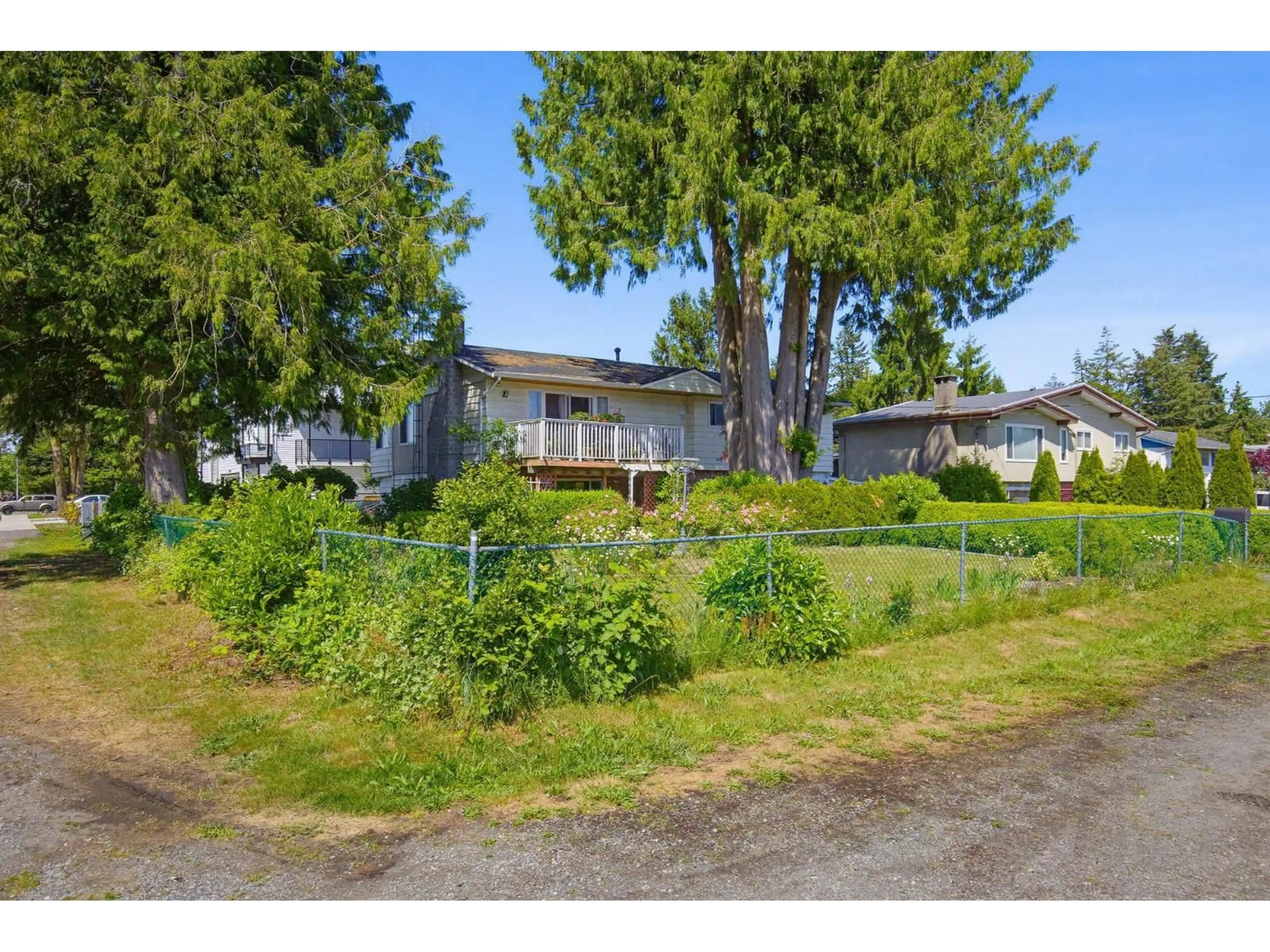 A pic from outside/outdoor area/front of a property/back of a property/a pic from drone, street for 27039 28B AVENUE, Langley British Columbia V4W3A5