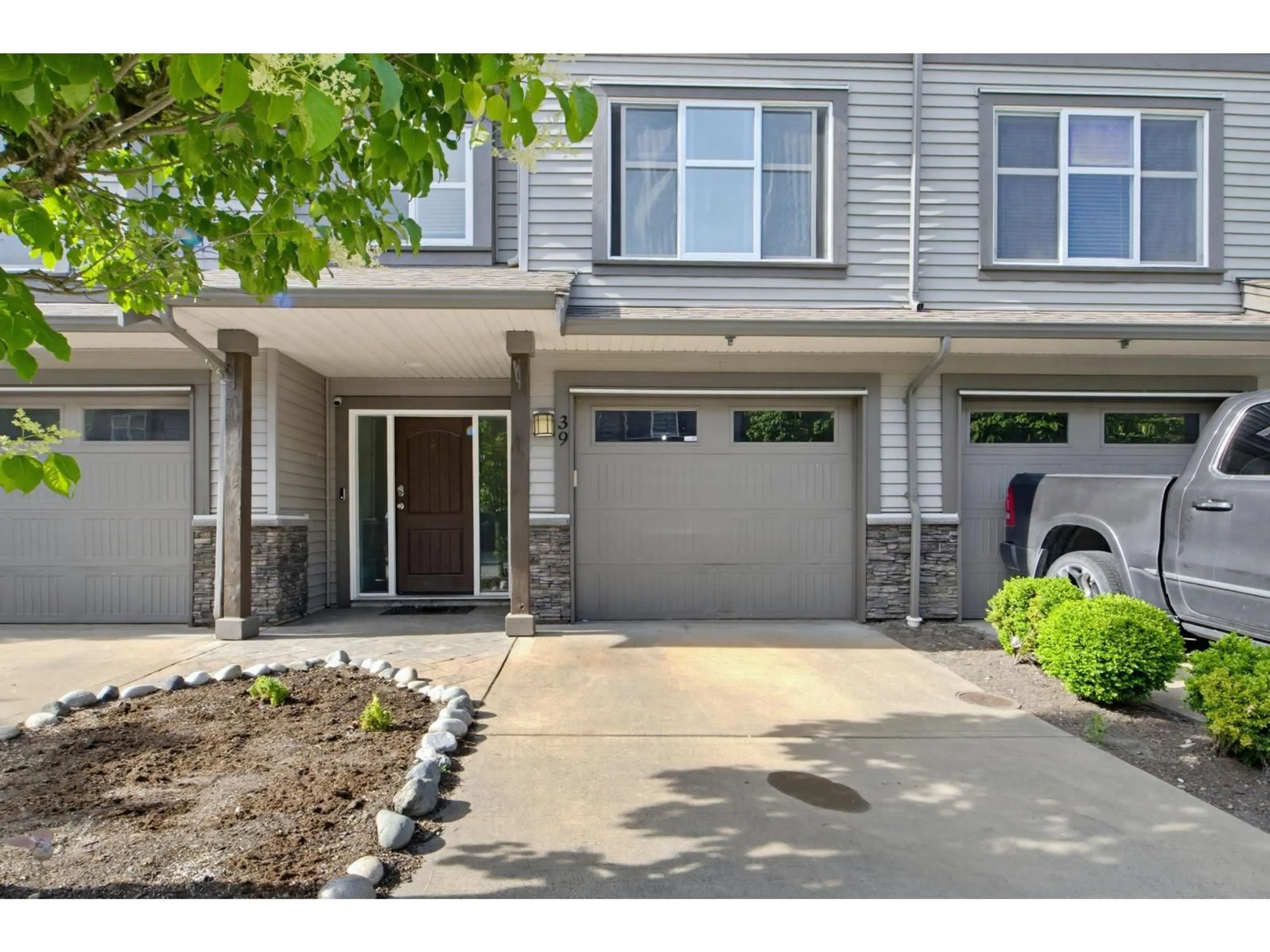 Indoor entryway for 39 - 45085 WOLFE ROAD, Chilliwack British Columbia V5P2O5