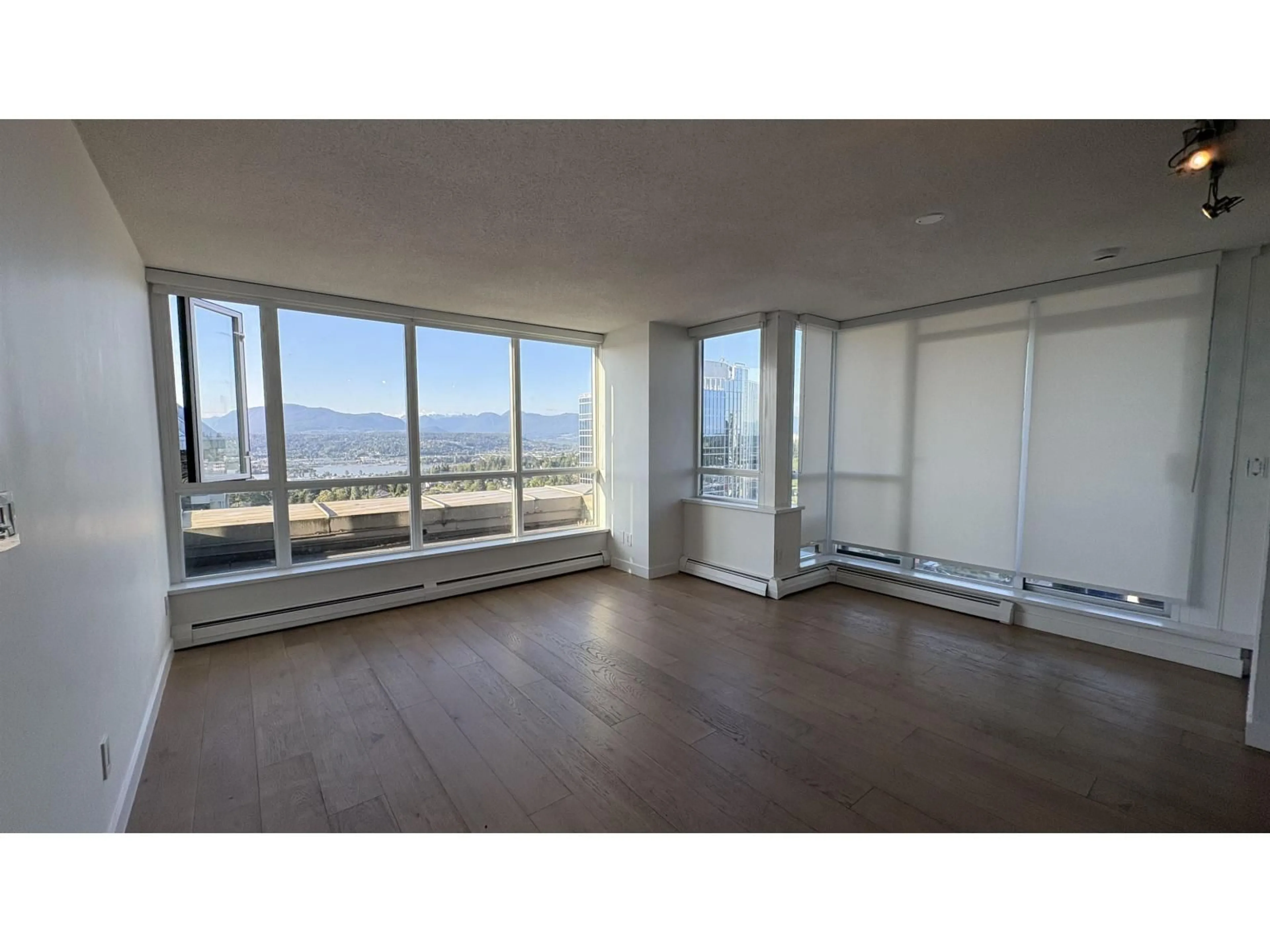 A pic of a room for 2110 - 10777 UNIVERSITY DRIVE, Surrey British Columbia V3T0E6