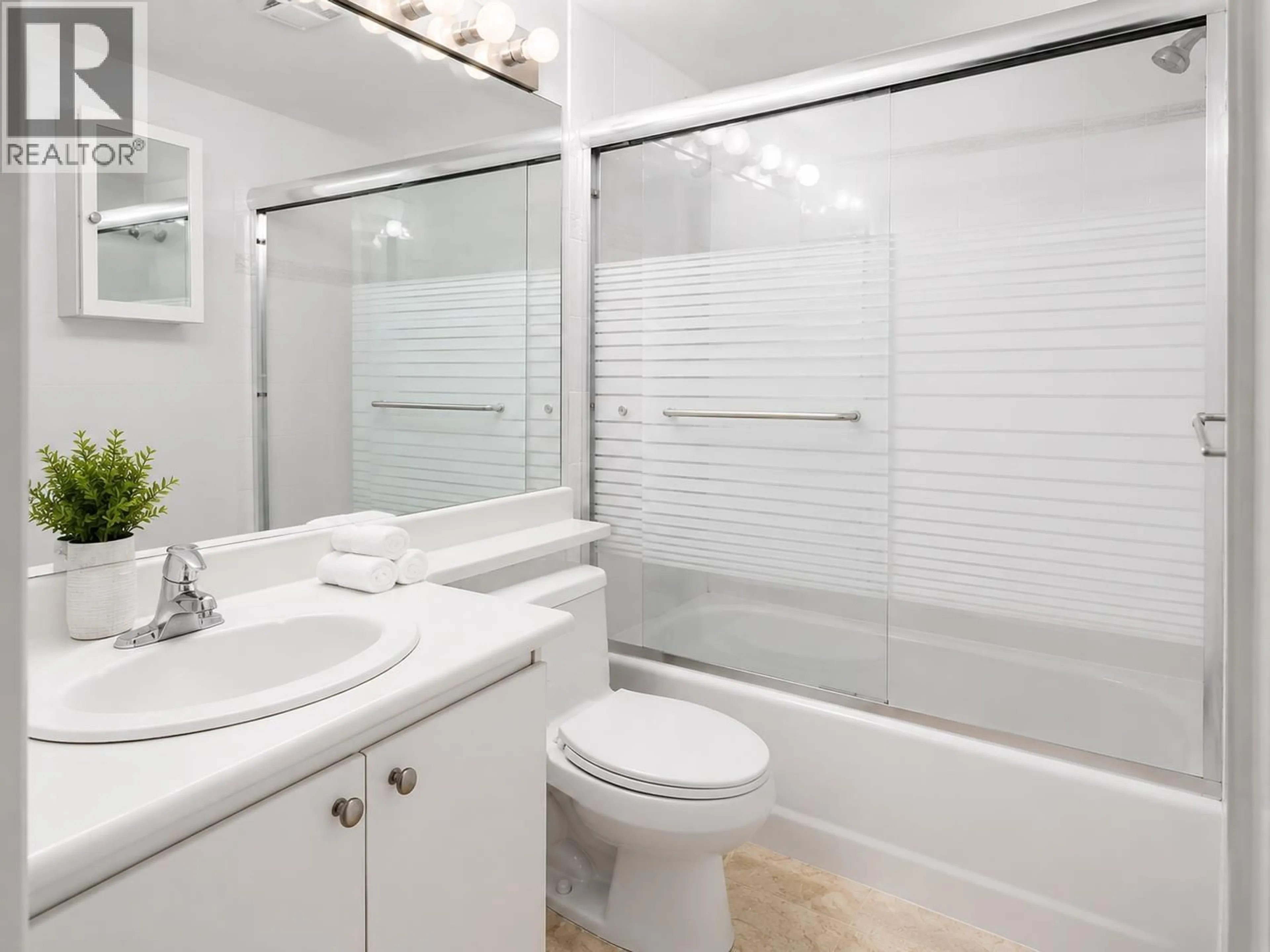 Standard bathroom, ceramic/tile floor for 2403 - 1155 HOMER STREET, Vancouver British Columbia V6B5T5