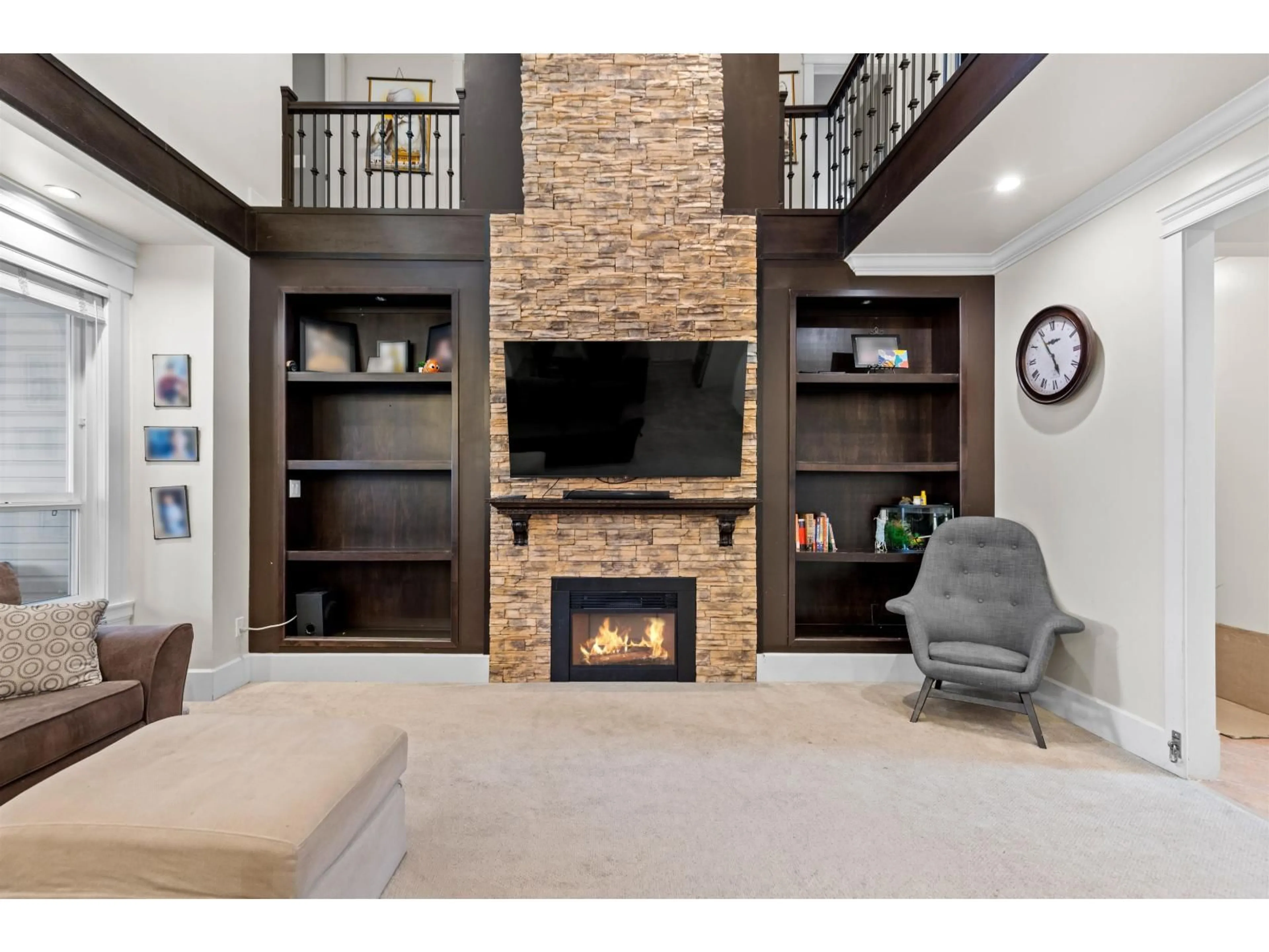 Living room with furniture, unknown for 12431 58A AVENUE, Surrey British Columbia V3X1X6