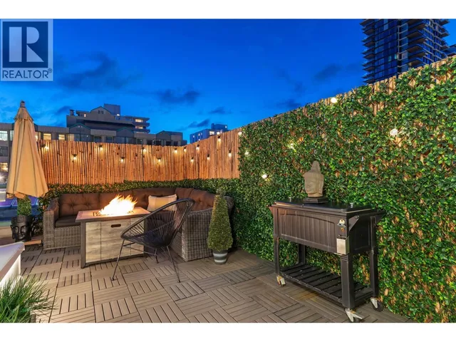 301 - 789 JERVIS STREET, Vancouver 4