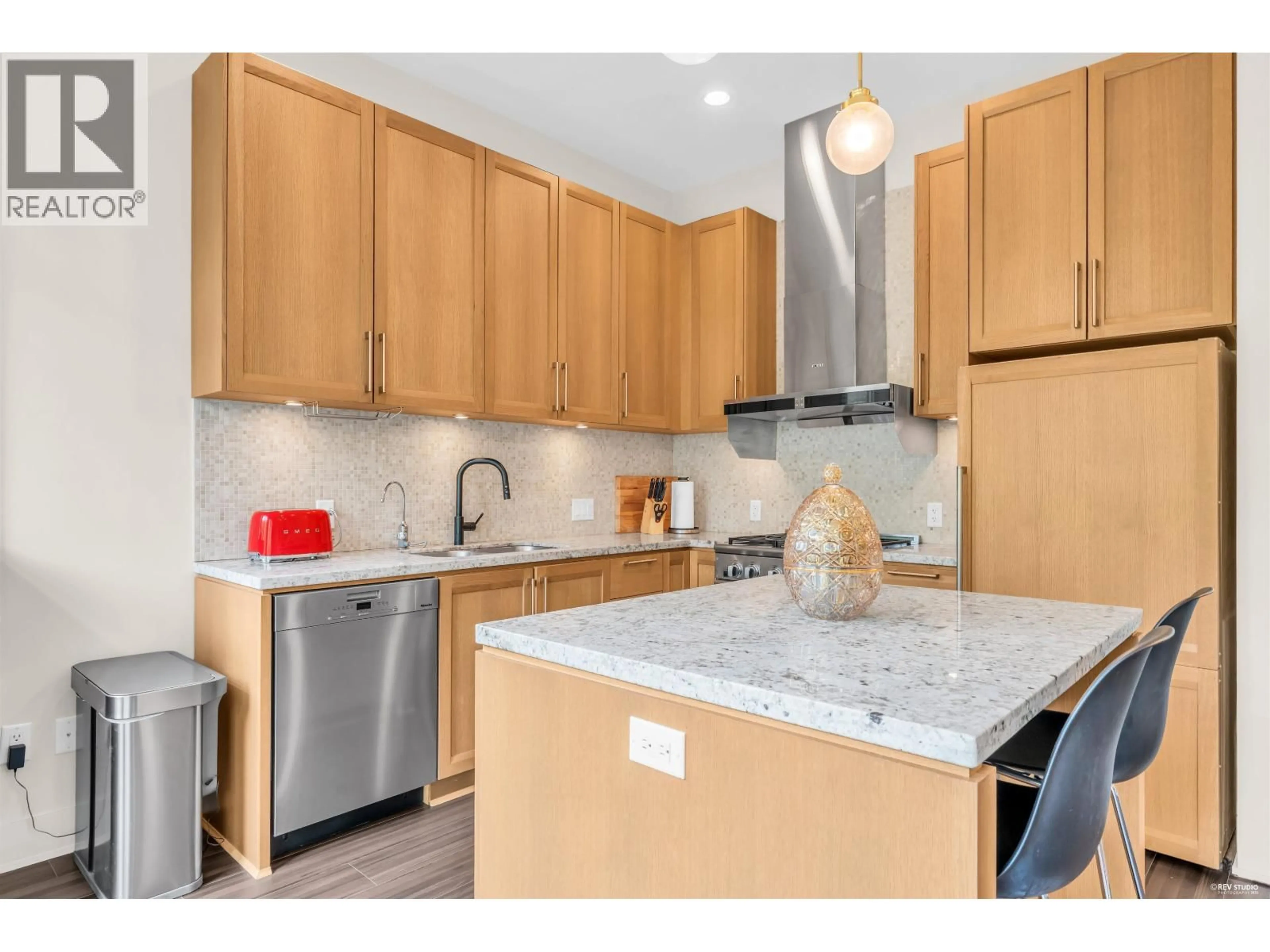 Unknown for 3 - 5879 GRAY AVENUE, Vancouver British Columbia V6S0A9