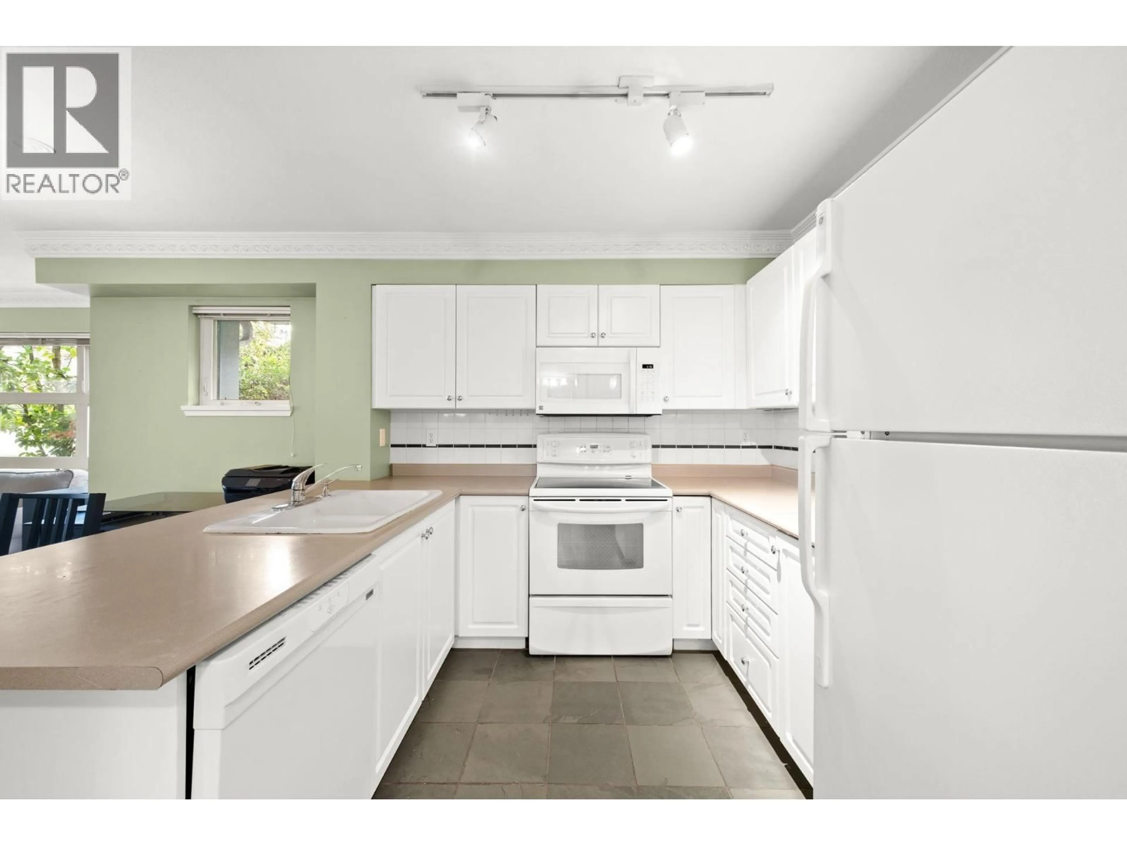 Standard kitchen, unknown for 104 - 2815 YEW STREET, Vancouver British Columbia V6K3H6