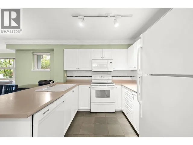 104 - 2815 YEW STREET, Vancouver 4