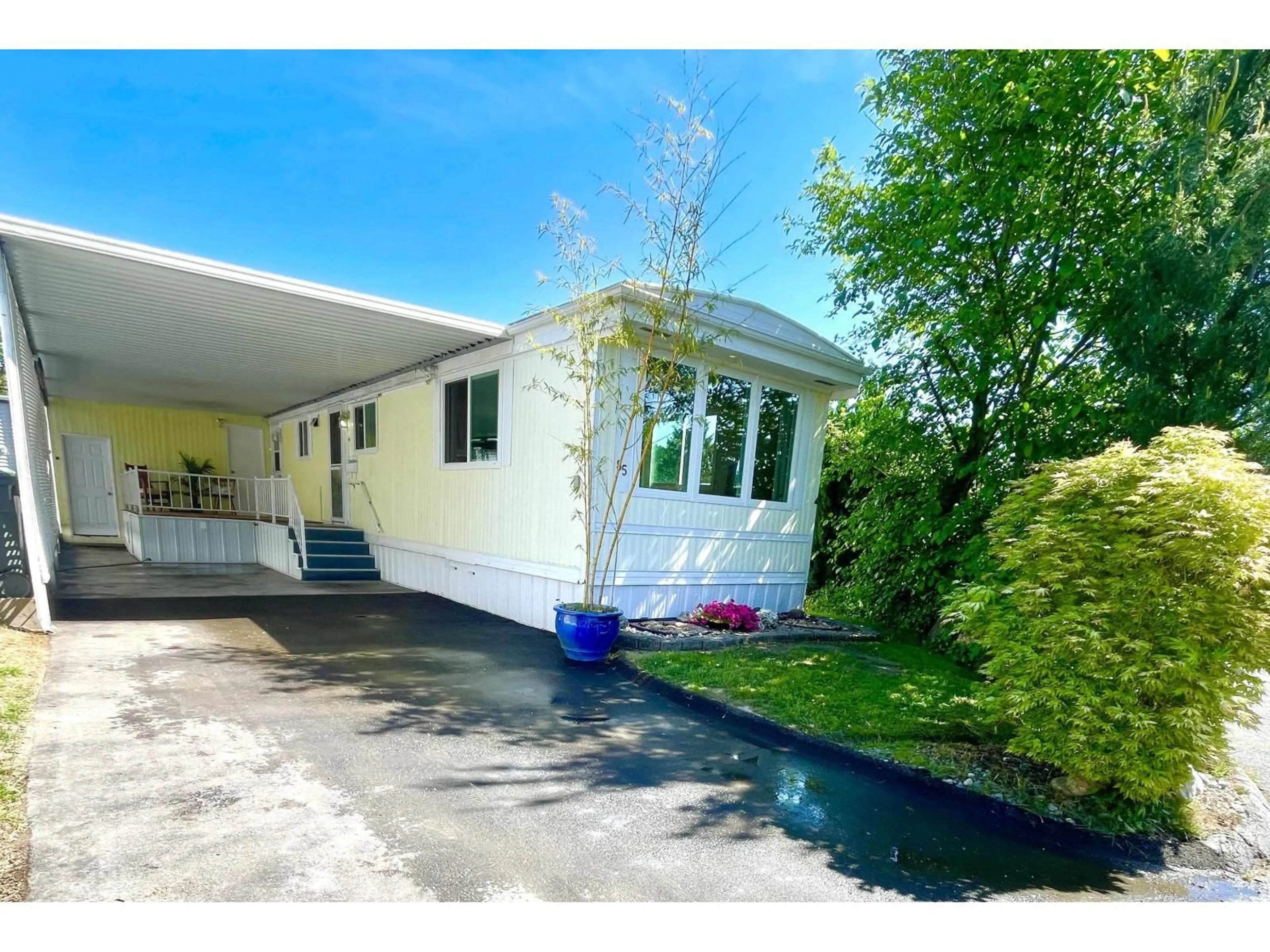 Unknown for 85 - 1840 160 STREET, Surrey British Columbia V4A4X4