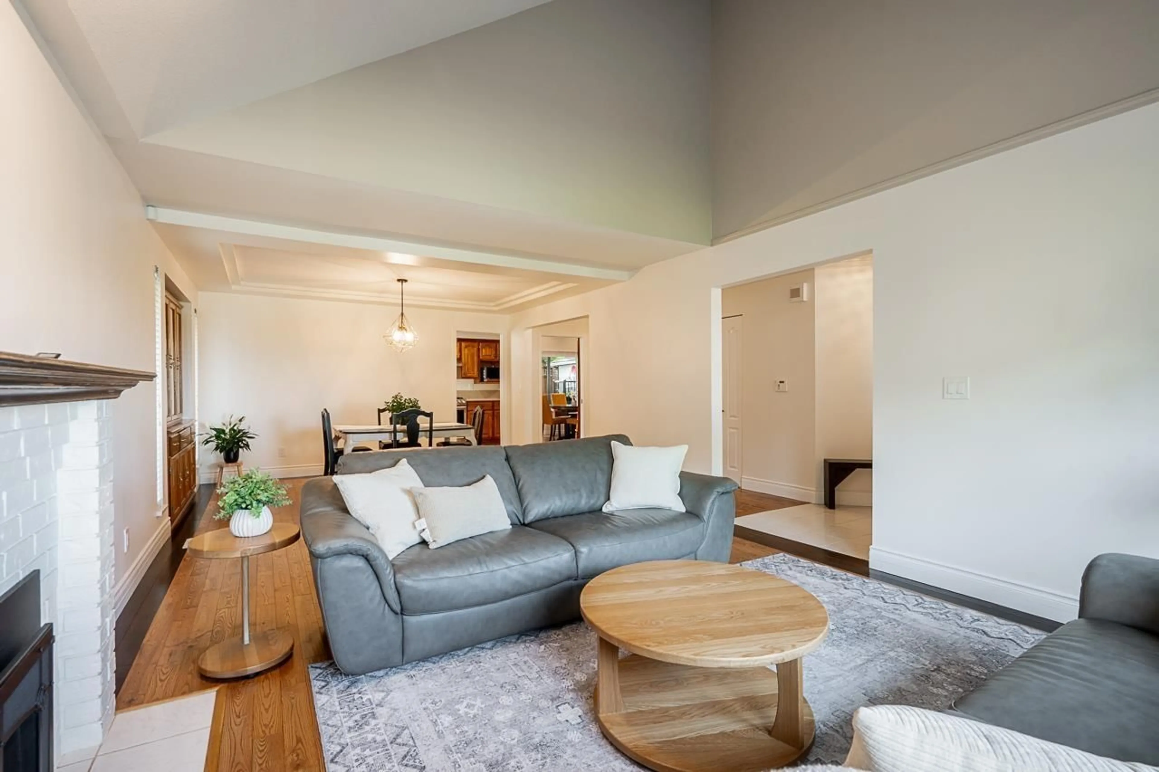 Living room with furniture, unknown for 18956 59 AVENUE, Surrey British Columbia V3S7R8