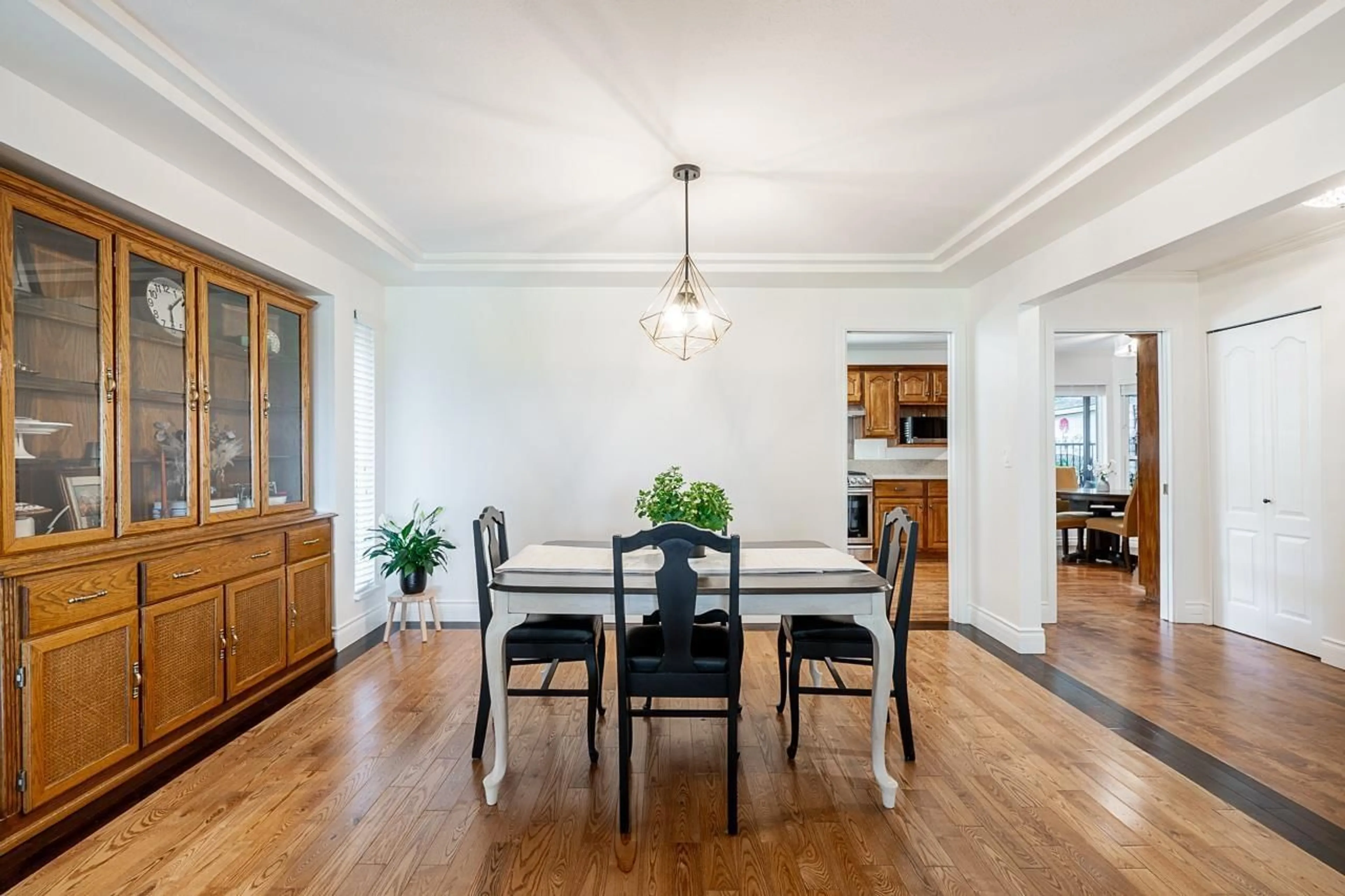 Dining room, wood/laminate floor for 18956 59 AVENUE, Surrey British Columbia V3S7R8