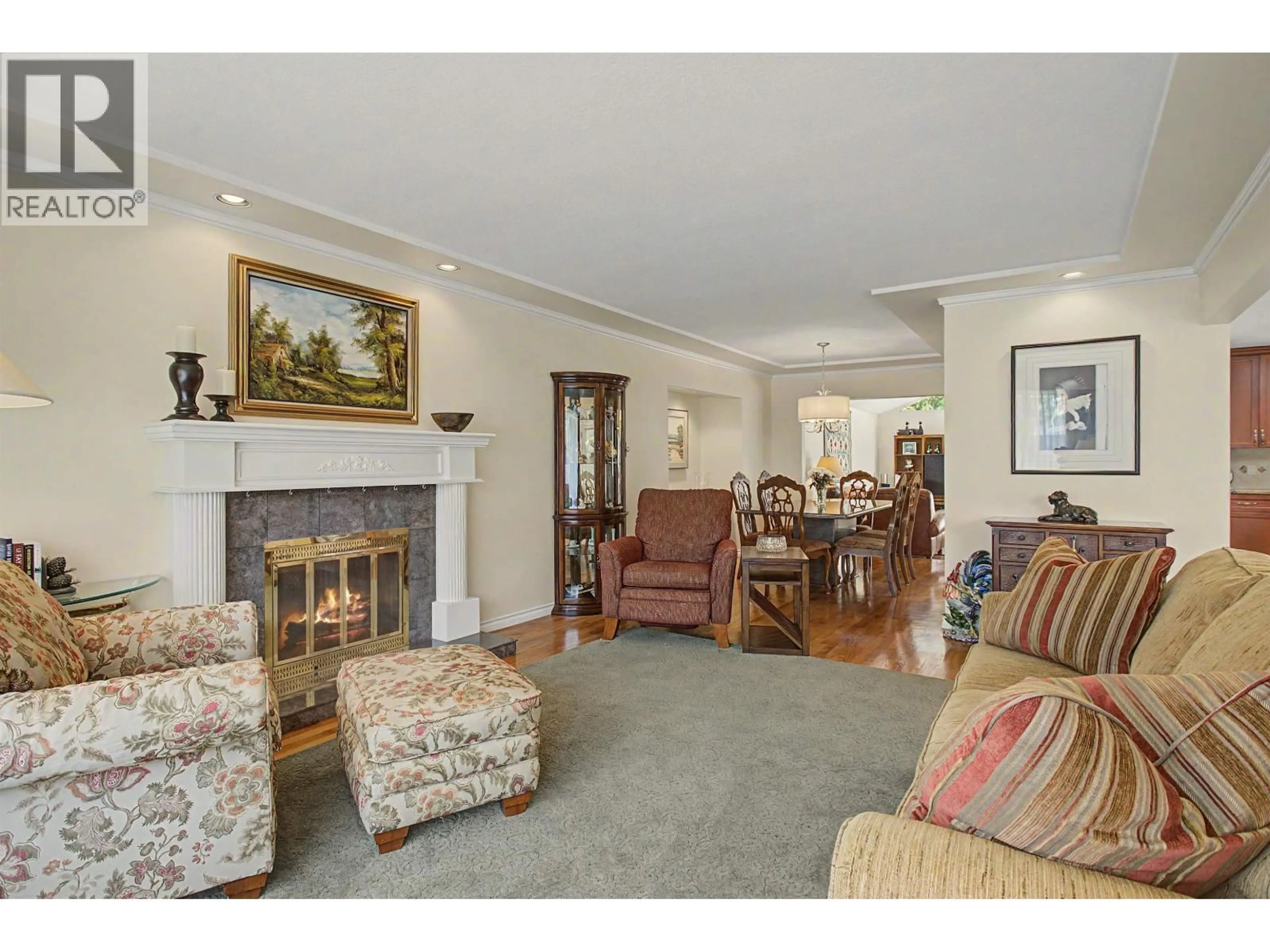 Living room with furniture, unknown for 6541 GRANT STREET, Burnaby British Columbia V5B2K9