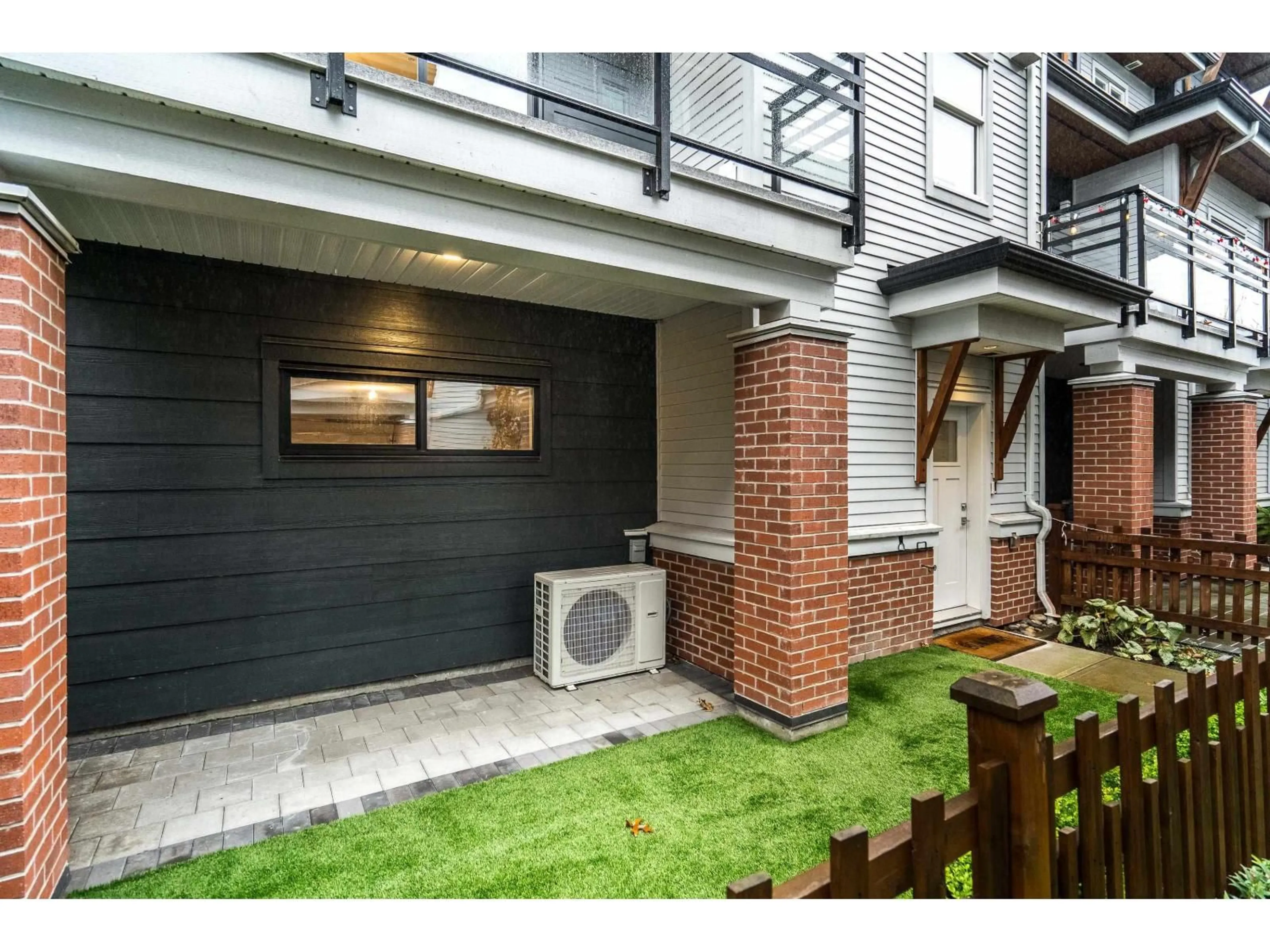 Patio, street for 14 - 22128 48A AVENUE, Langley British Columbia V3W3P4
