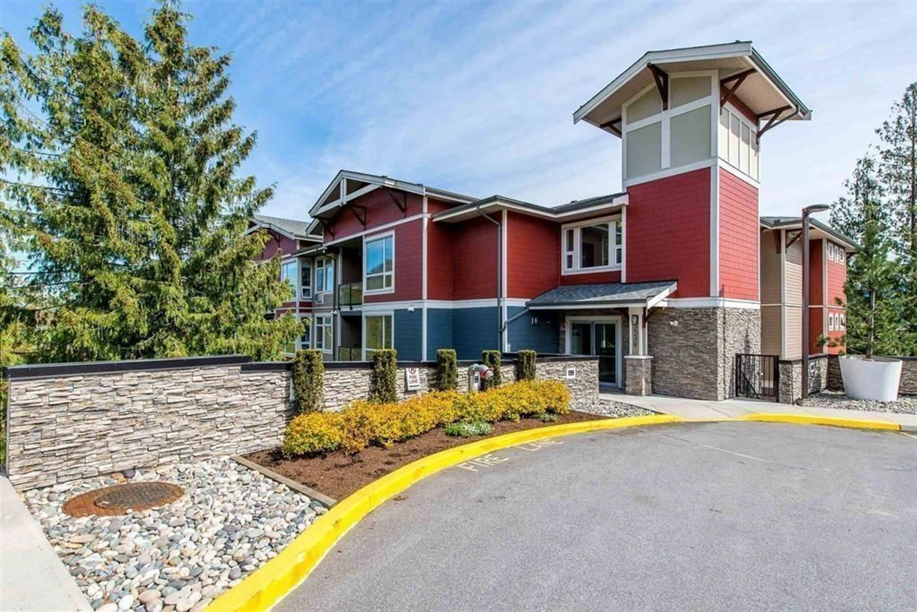 Unknown for 311 - 2238 WHATCOM ROAD, Abbotsford British Columbia V3G0E6