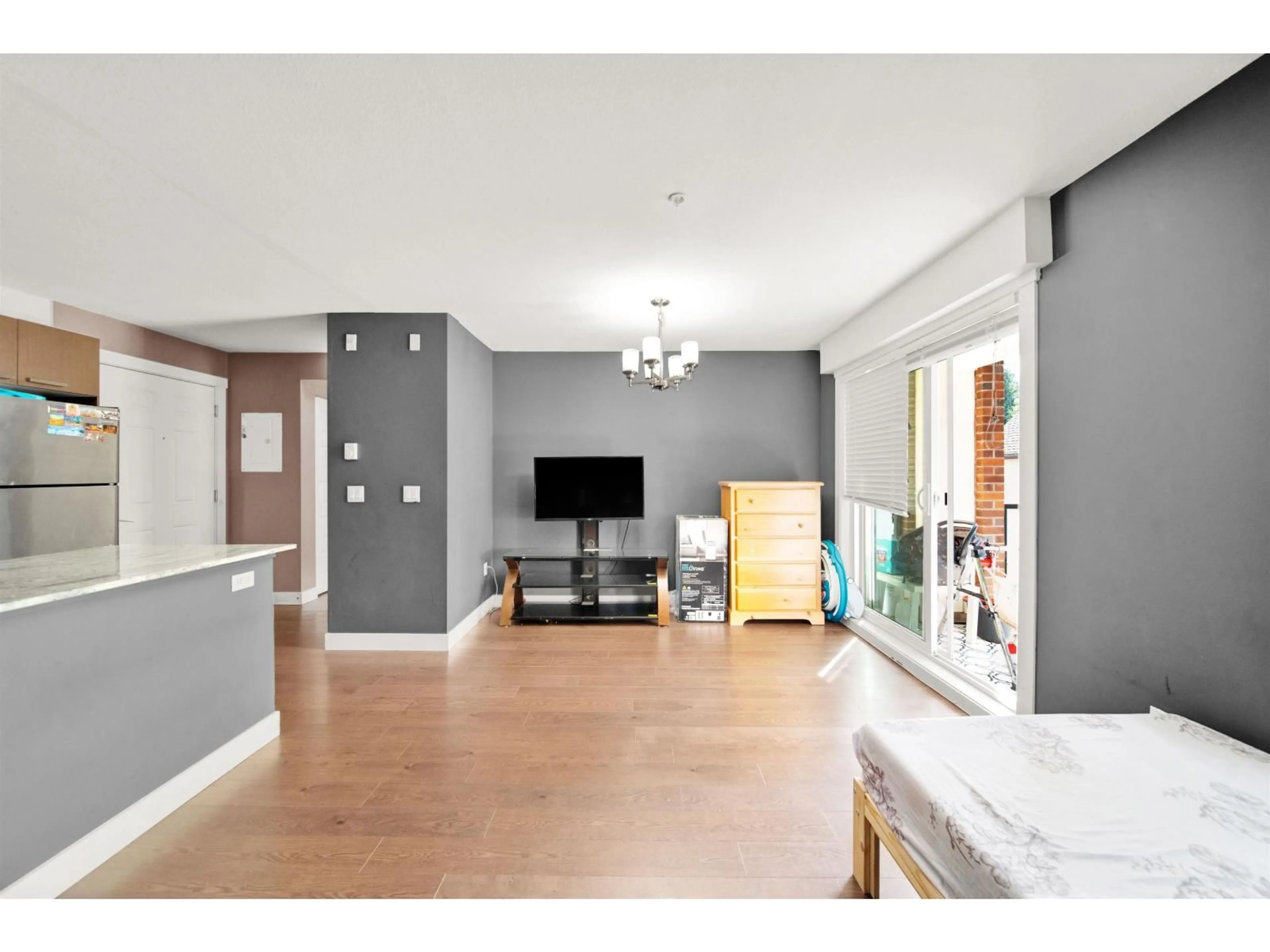 Unknown for 201 - 13883 LAUREL DRIVE, Surrey British Columbia V3T1A8