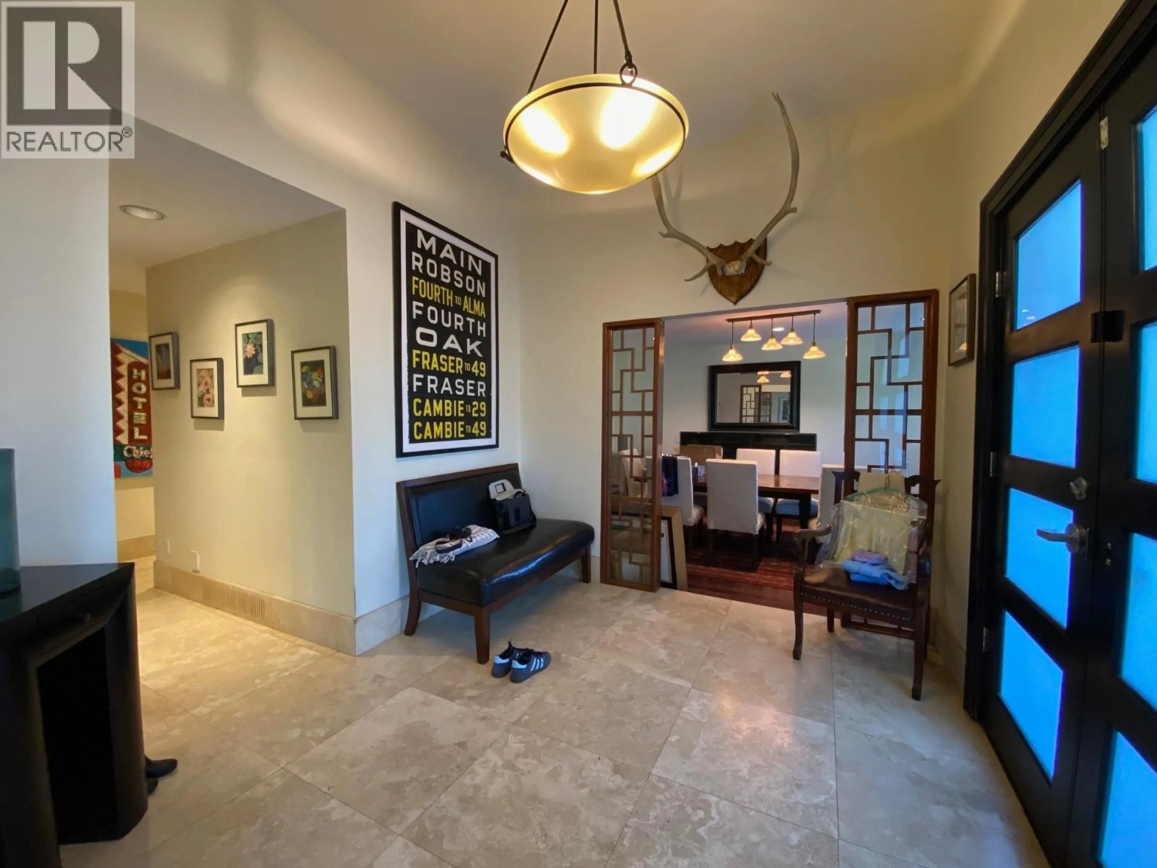Indoor foyer for 2938 23RD AVENUE, Vancouver British Columbia V6L1P5