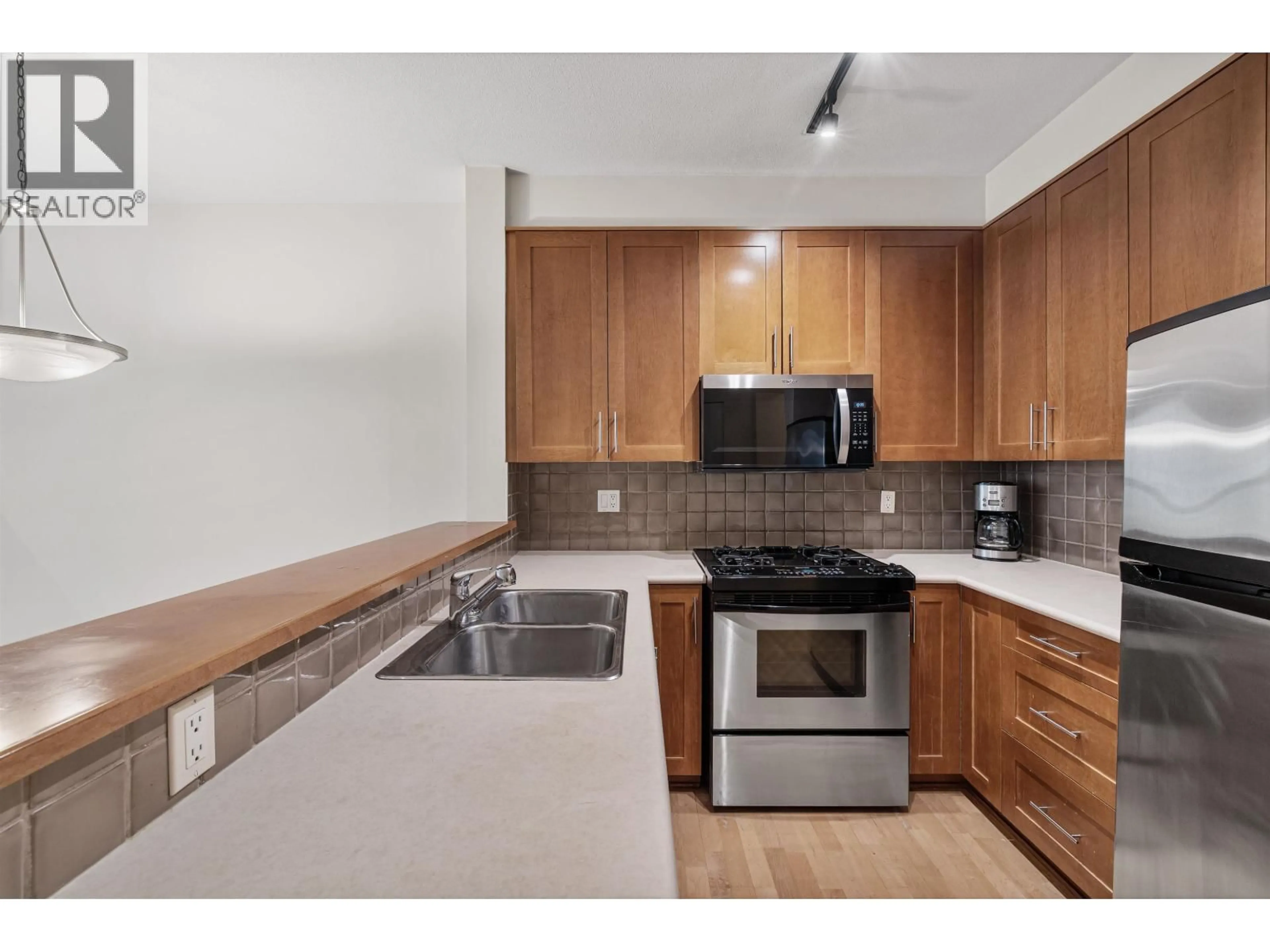 Standard kitchen, unknown for 1207 - 4655 VALLEY DRIVE, Vancouver British Columbia V6J5L6