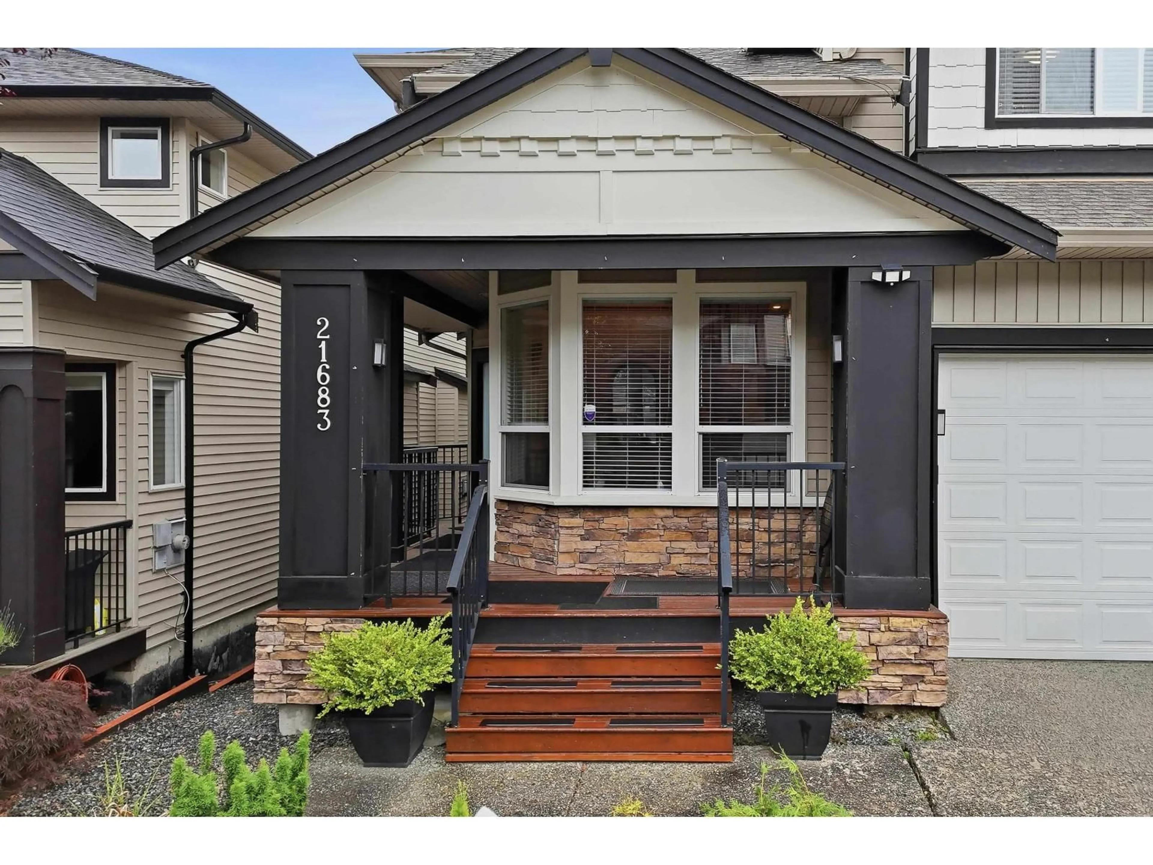 Unknown for 21683 89A AVENUE, Langley British Columbia V1M4C7