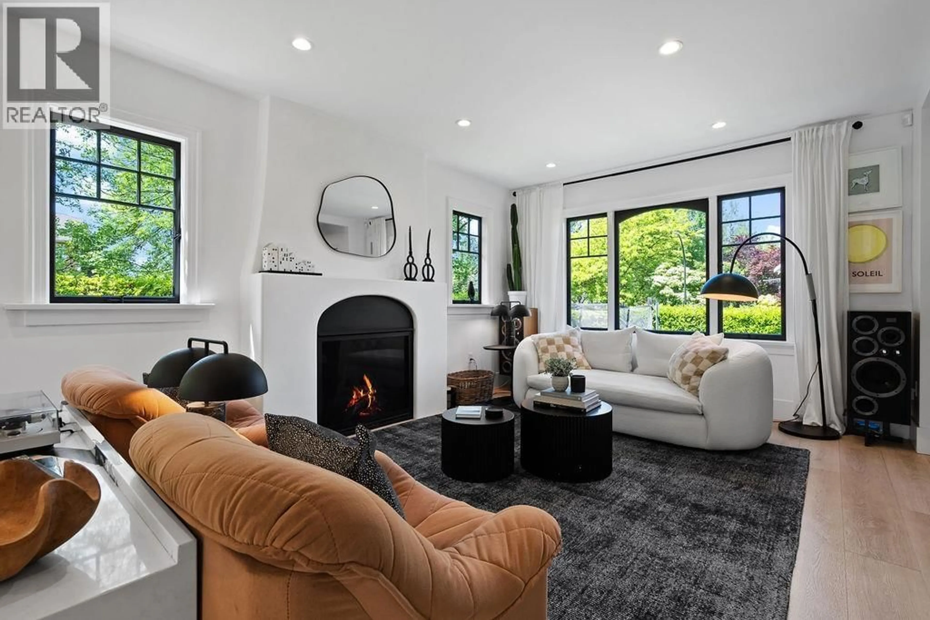 Living room with furniture, unknown for 3392 8TH AVENUE, Vancouver British Columbia V6R1Y4