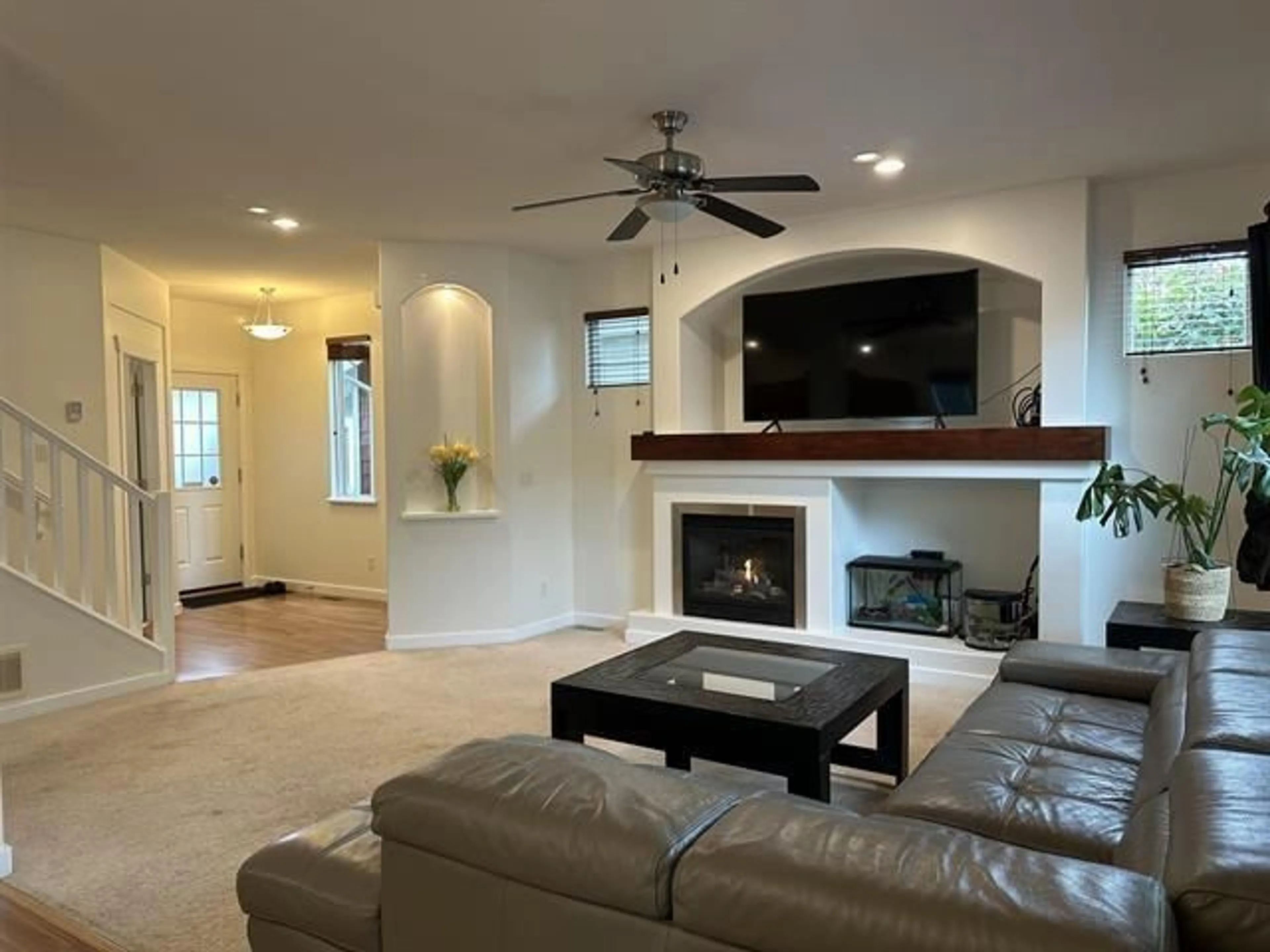 Living room with furniture, ceramic/tile floor for 20850 84A AVENUE, Langley British Columbia V2Y0A4