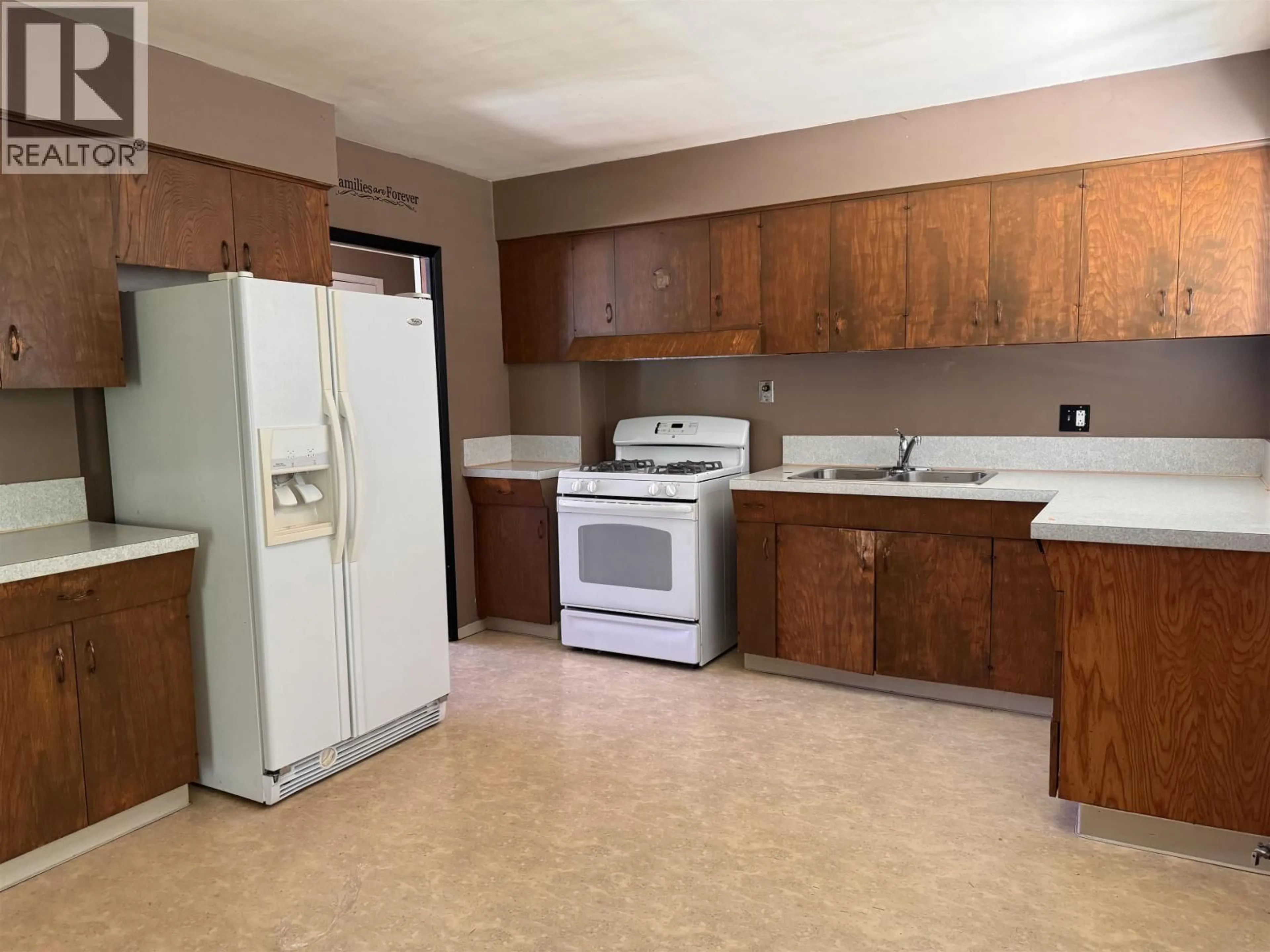 Standard kitchen, unknown for 21729 124 AVENUE, Maple Ridge British Columbia V2X4H6