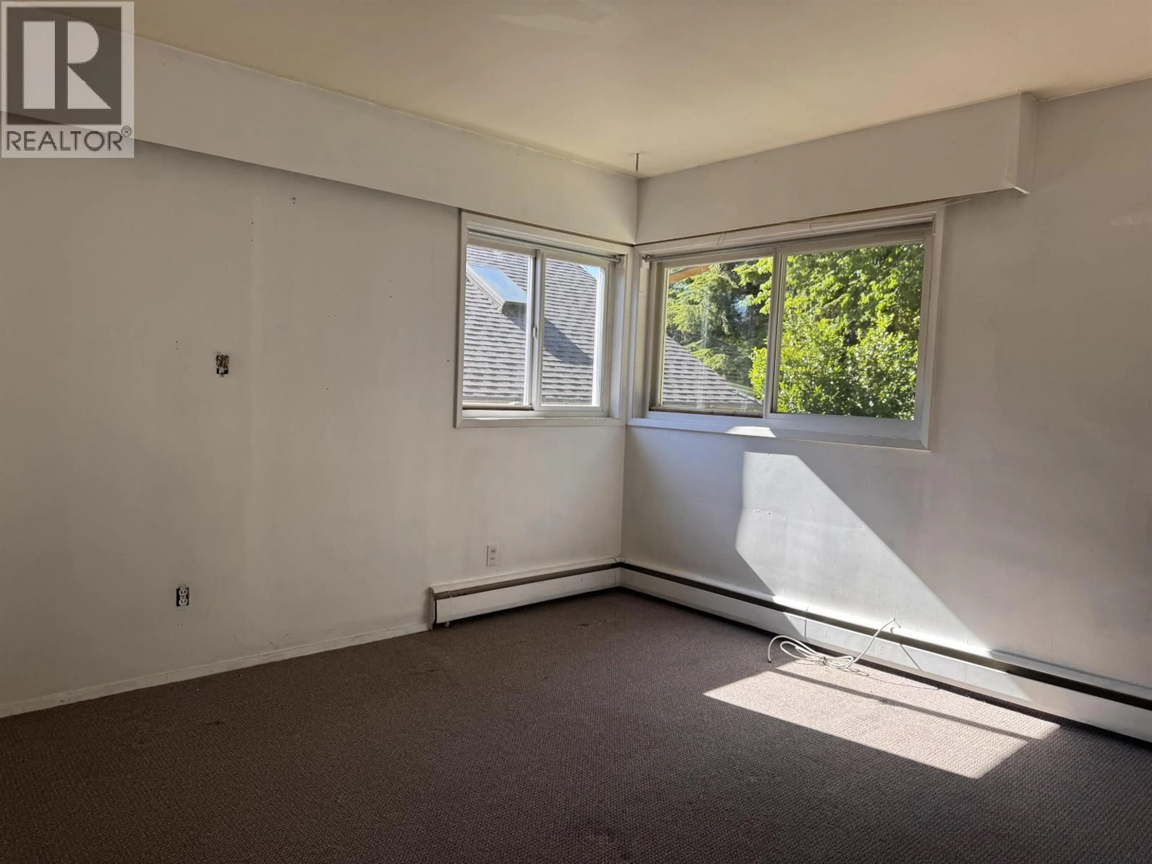 A pic of a room for 21729 124 AVENUE, Maple Ridge British Columbia V2X4H6