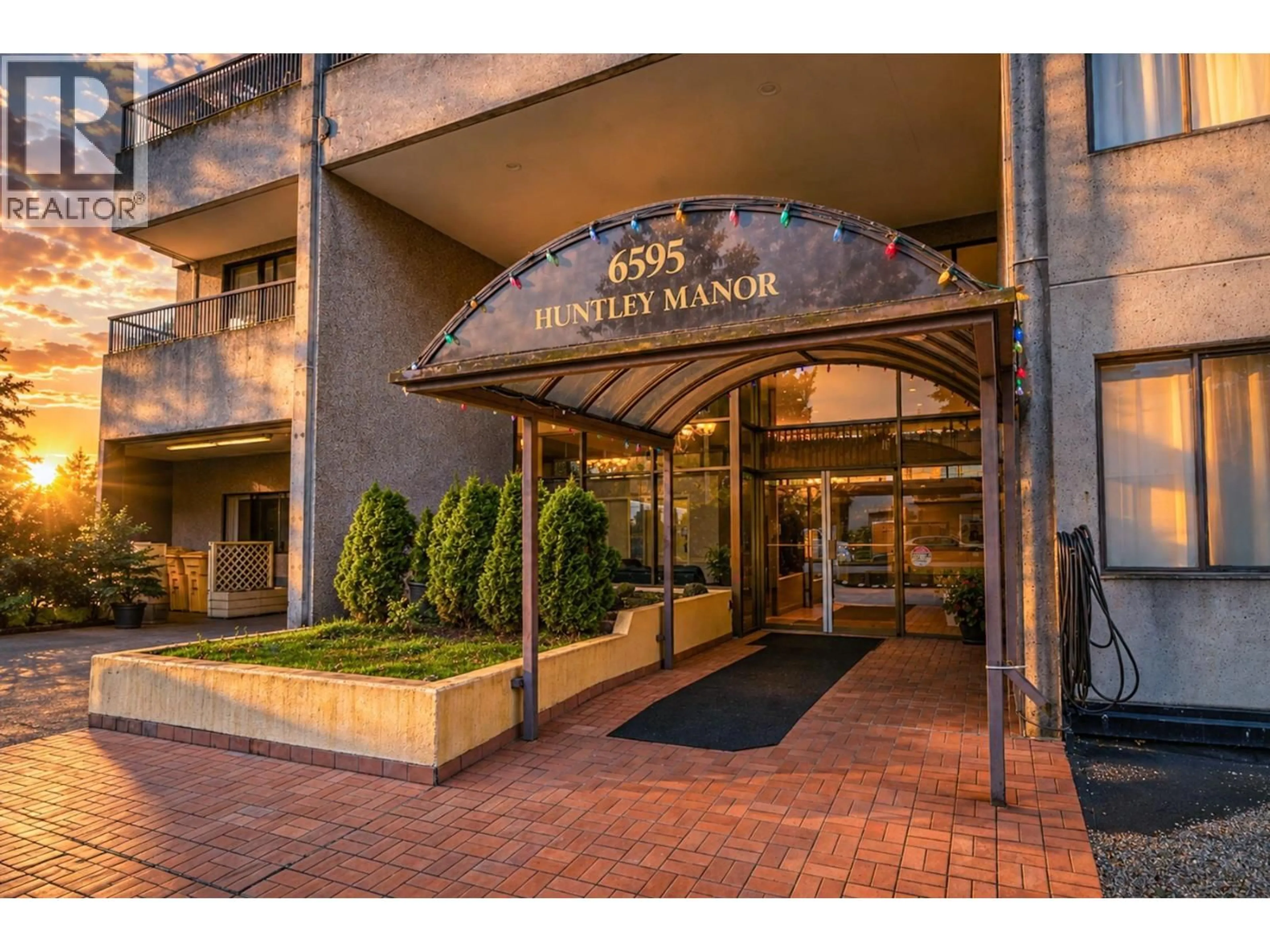 Unknown for 802 - 6595 WILLINGDON AVENUE, Burnaby British Columbia V5H4E5