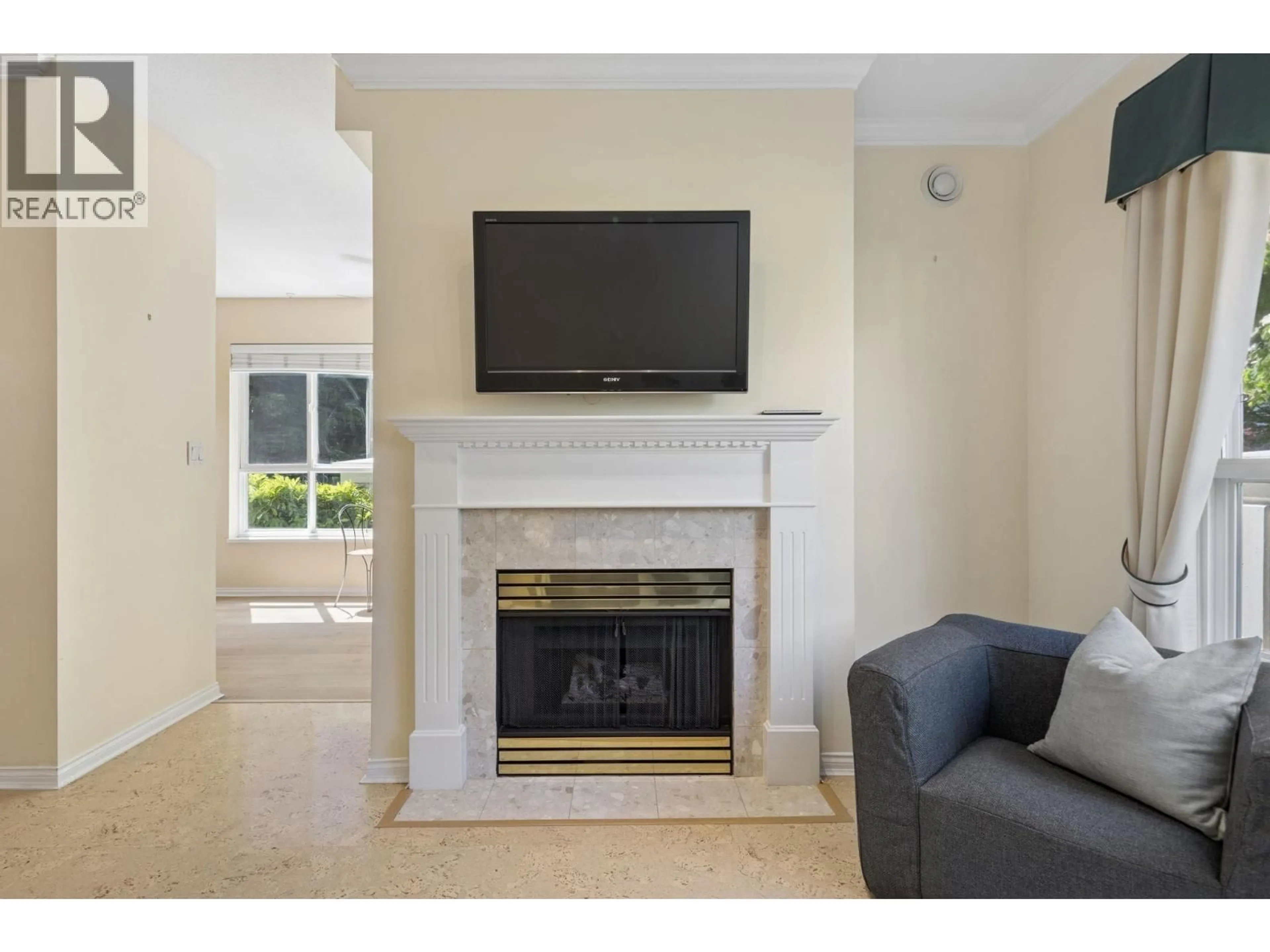 Unknown for 118 - 3098 GUILDFORD WAY, Coquitlam British Columbia V3B7W8