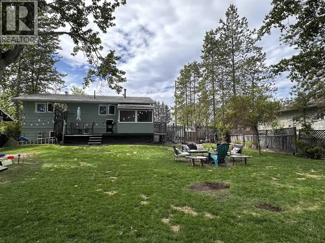 5260 43 STREET, Fort Nelson 2
