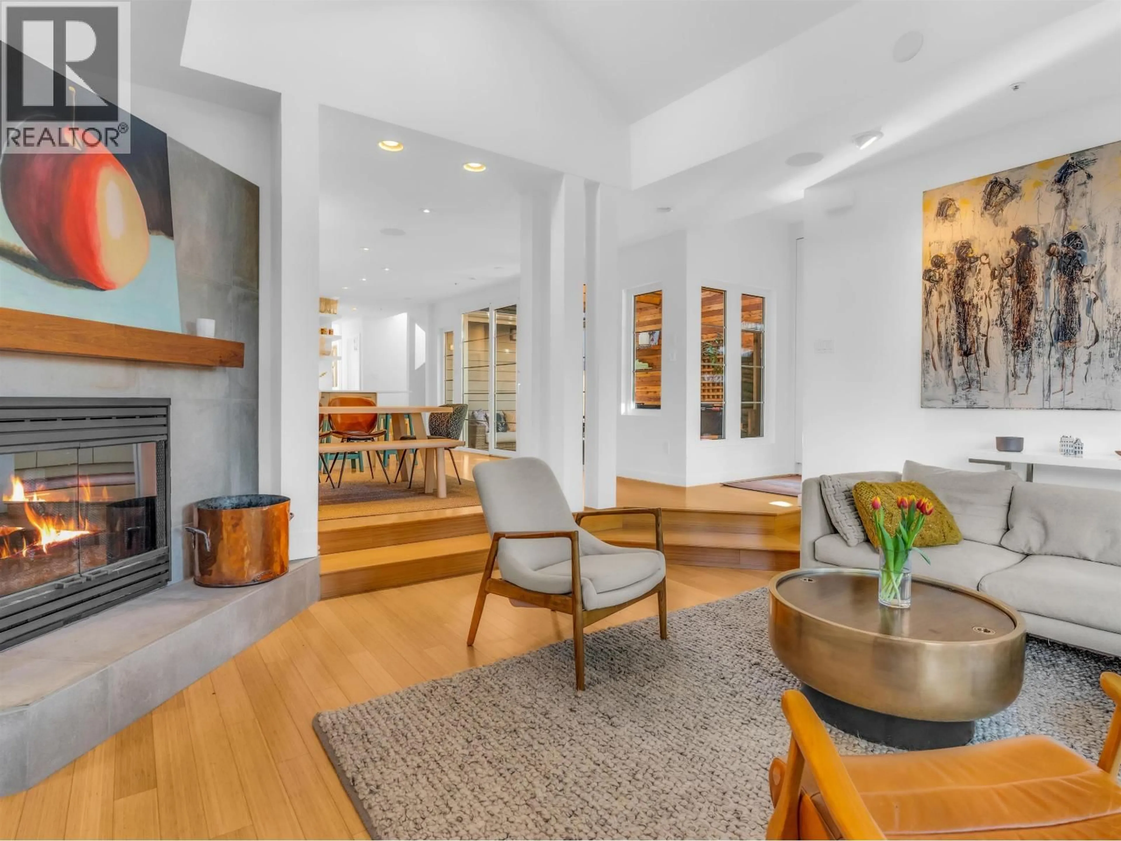 Living room with furniture, unknown for 420 17TH AVENUE, Vancouver British Columbia V5Y2A2