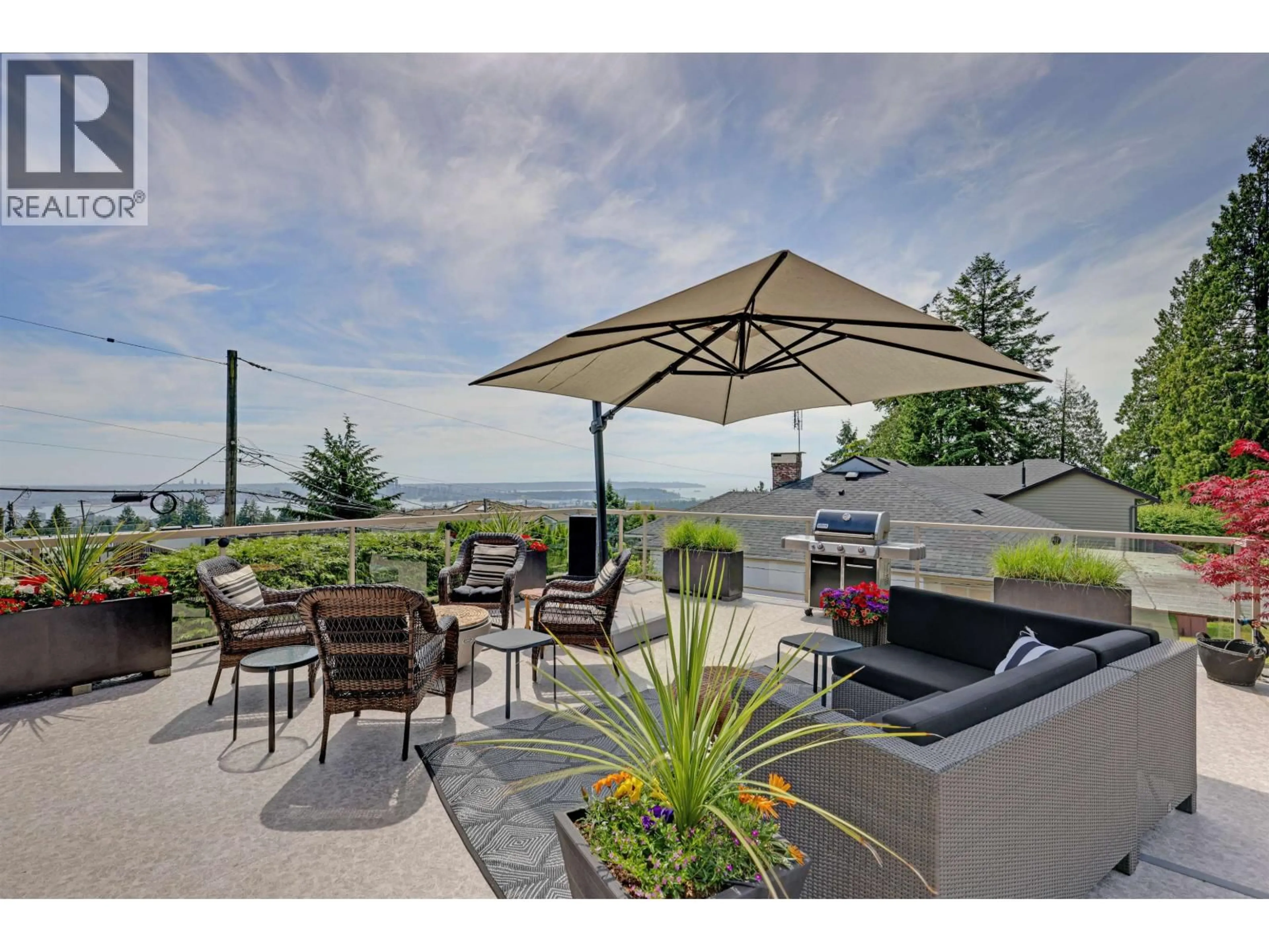 Patio, water/lake/river/ocean view for 3821 LONSDALE AVENUE, North Vancouver British Columbia V7N3K8
