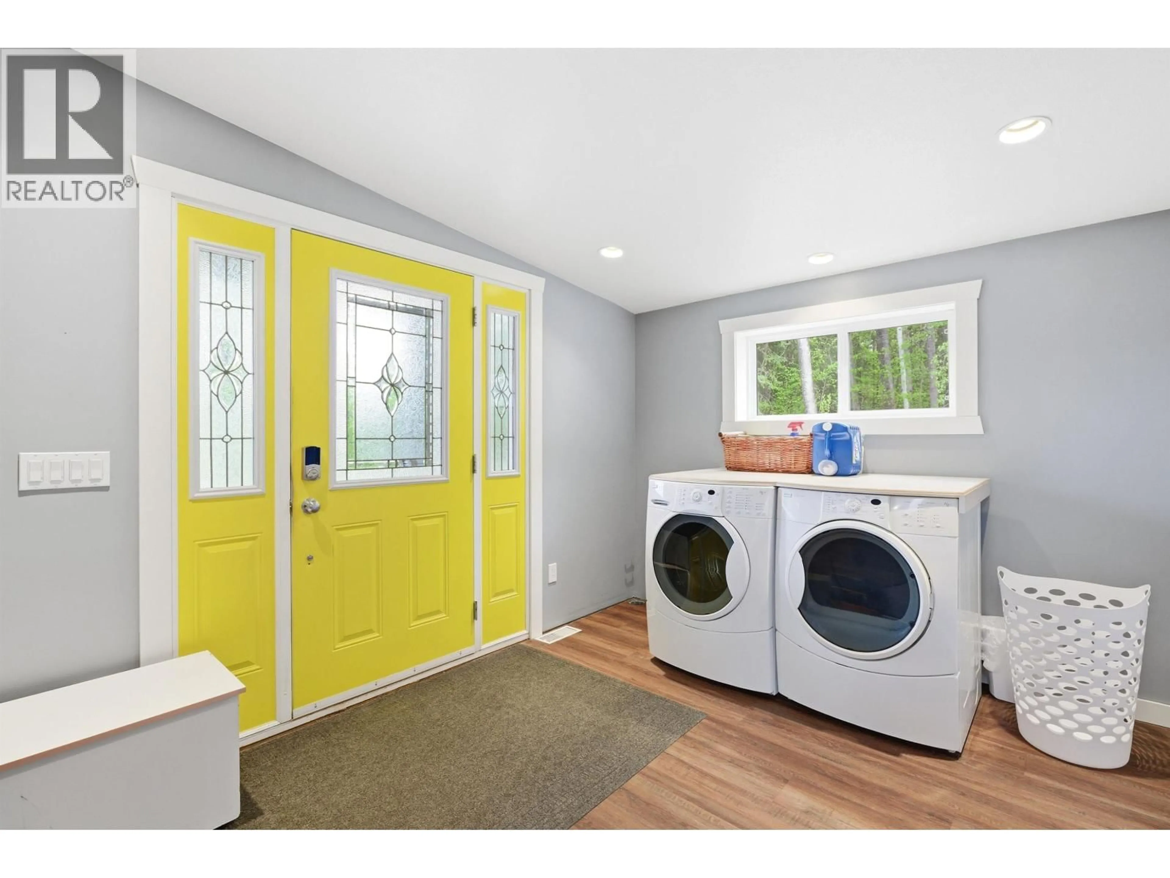 Laundry room for 2102 QUARTZ ROAD, Quesnel British Columbia V2J4N7
