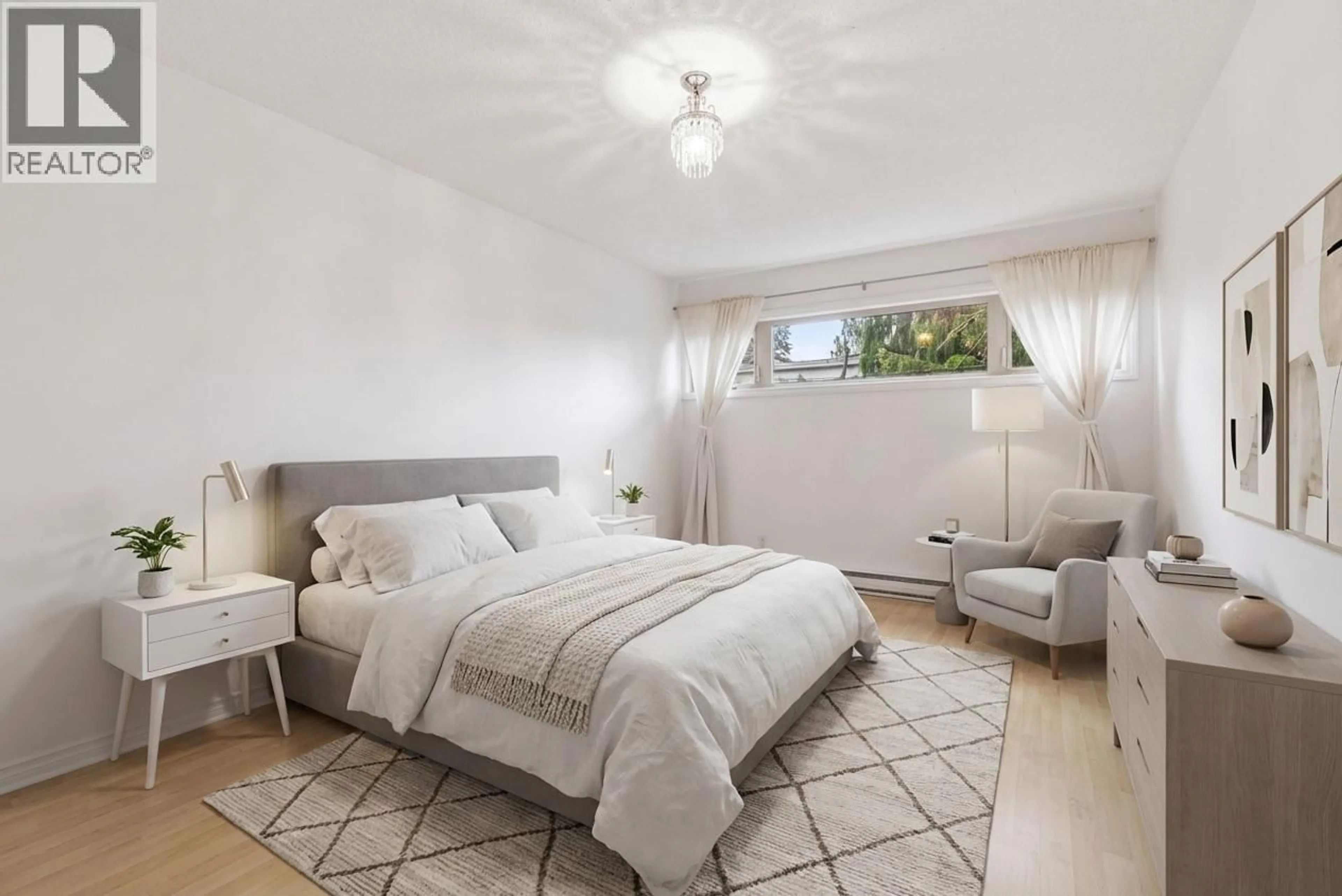 Bedroom with bed, unknown for 304 - 1864 FRANCES STREET, Vancouver British Columbia V5L1Z7