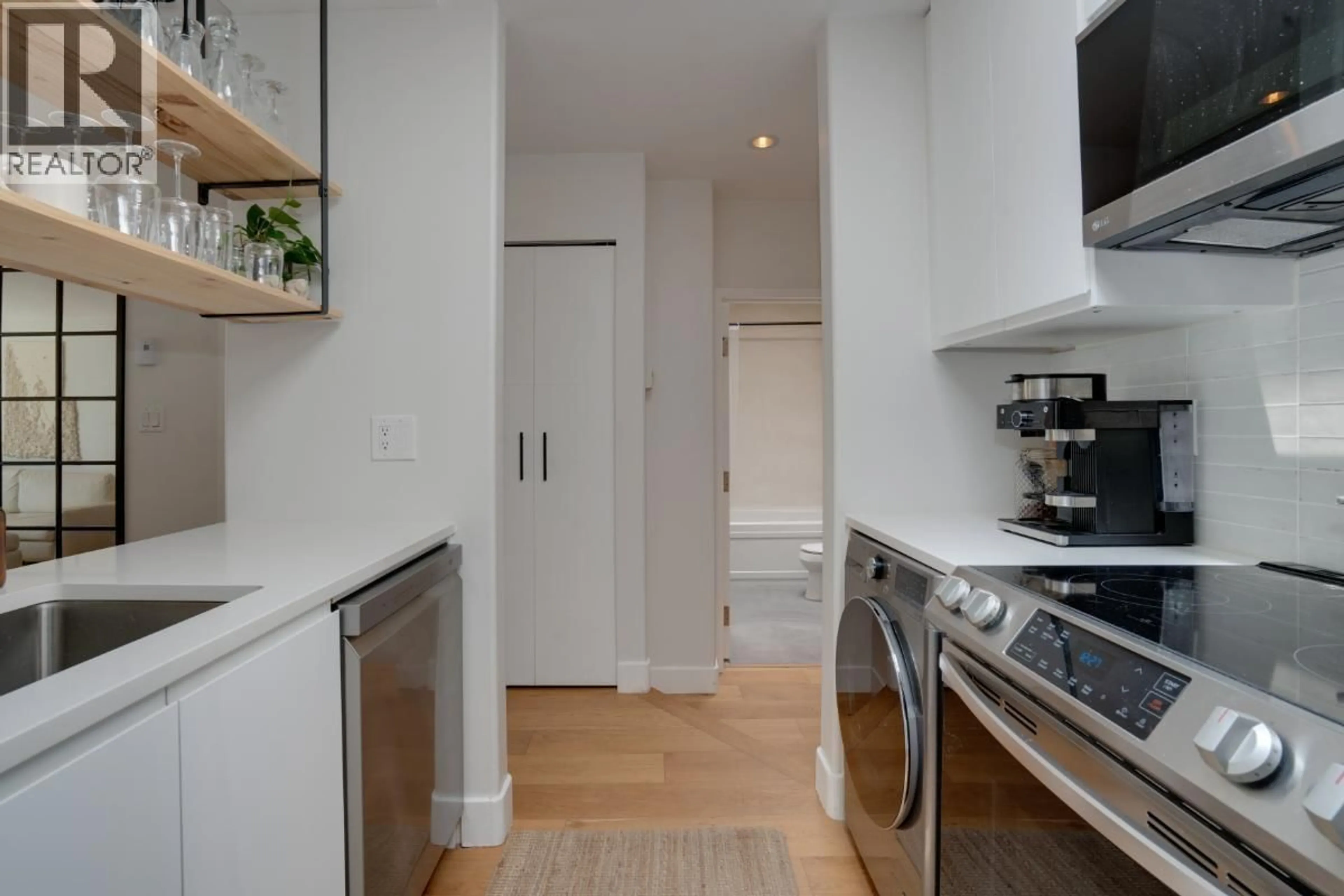 Standard kitchen, unknown for 310 - 1823 7TH AVENUE, Vancouver British Columbia V6J5K5