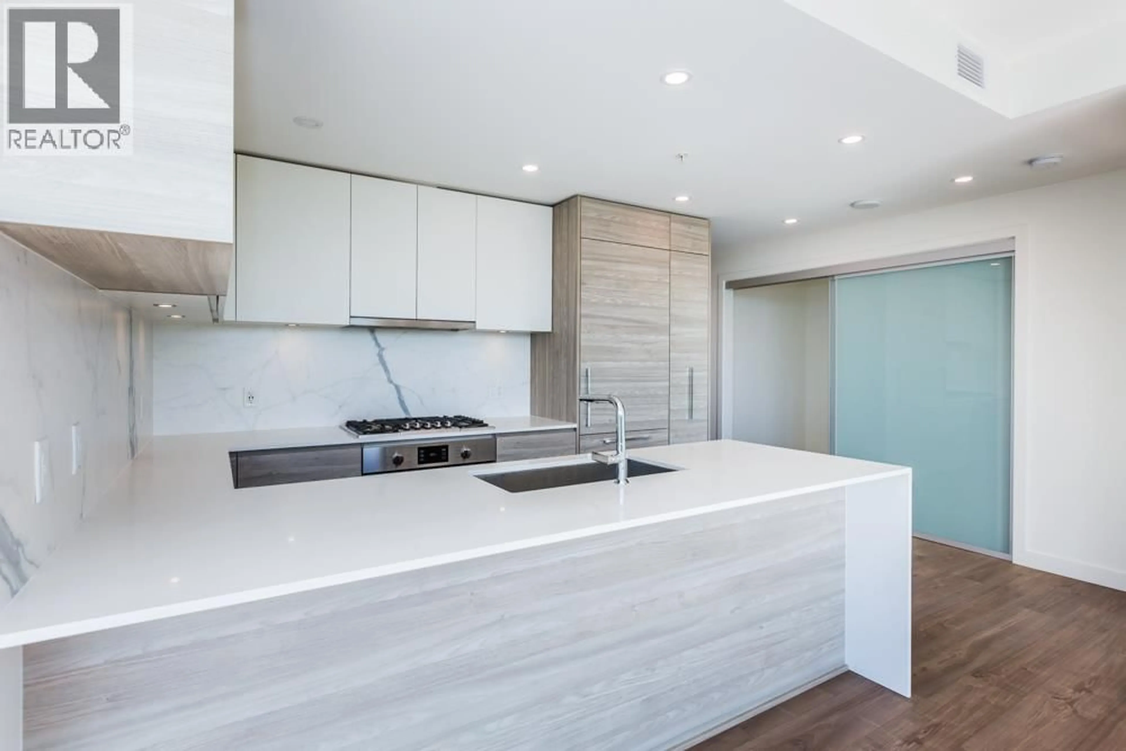Open concept kitchen, unknown for 2005 - 585 AUSTIN AVENUE, Coquitlam British Columbia V3K0G6