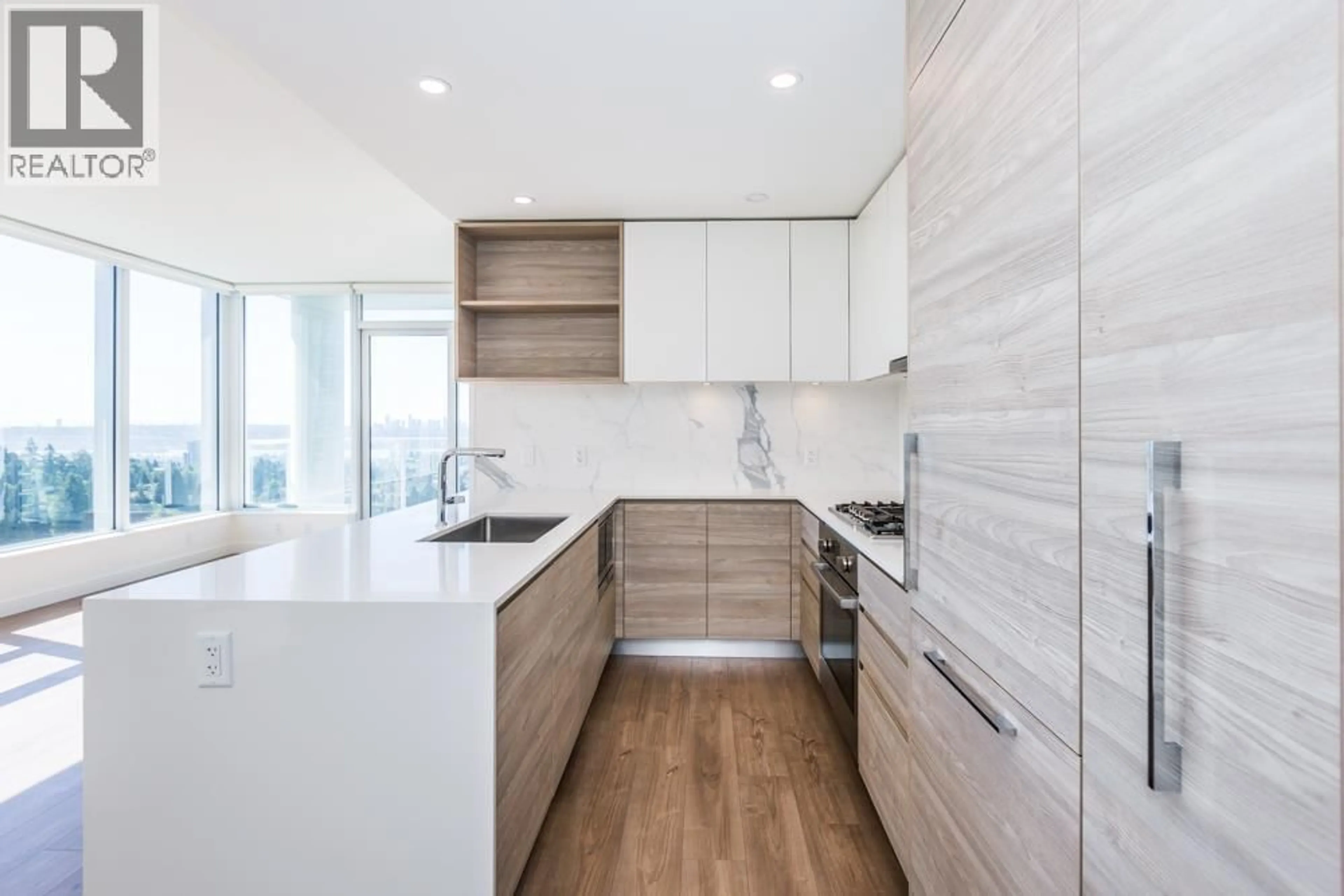 Contemporary kitchen, unknown for 2005 - 585 AUSTIN AVENUE, Coquitlam British Columbia V3K0G6