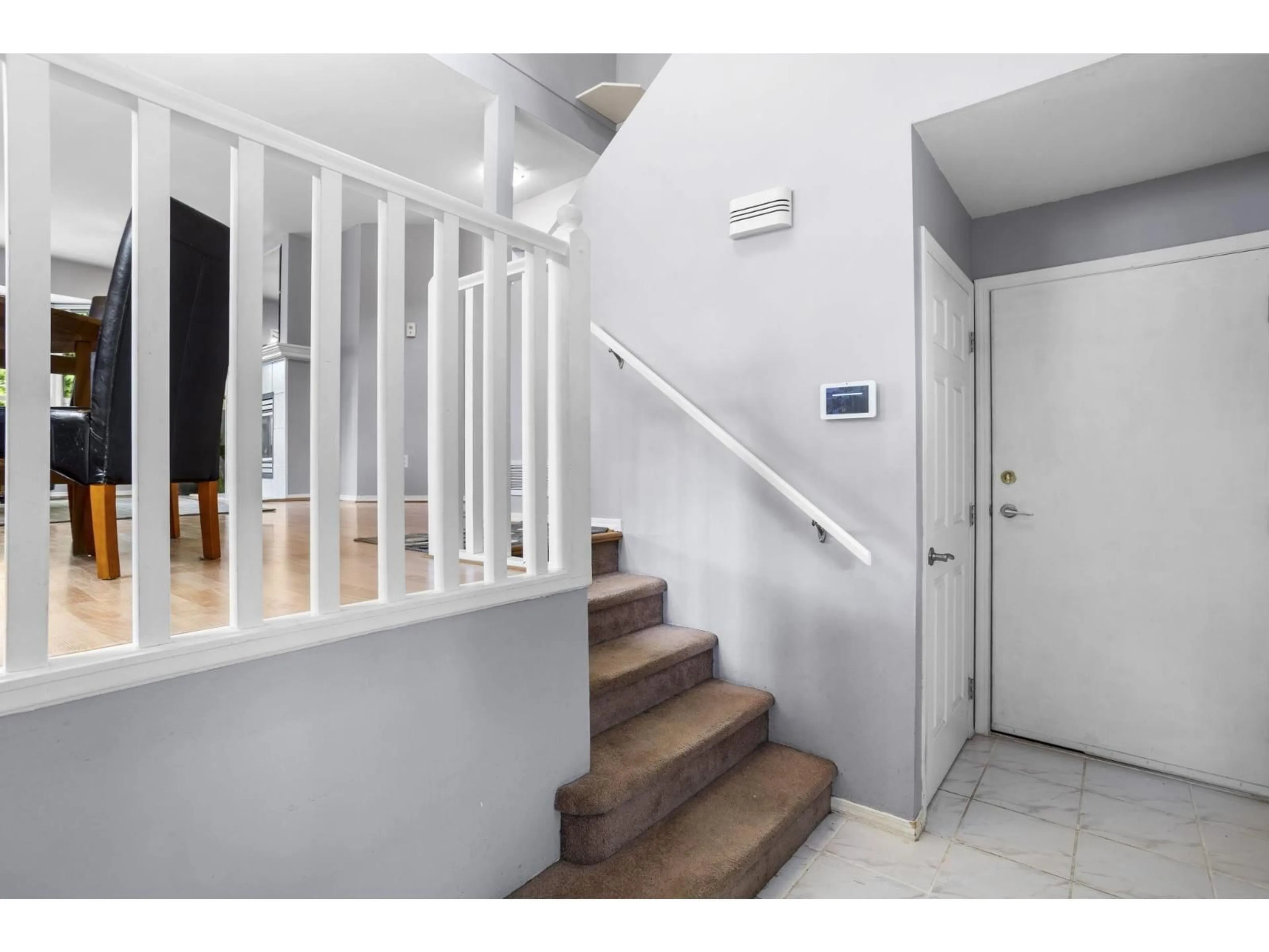 Indoor foyer for 12 - 16318 82 AVENUE, Surrey British Columbia V4N0N9